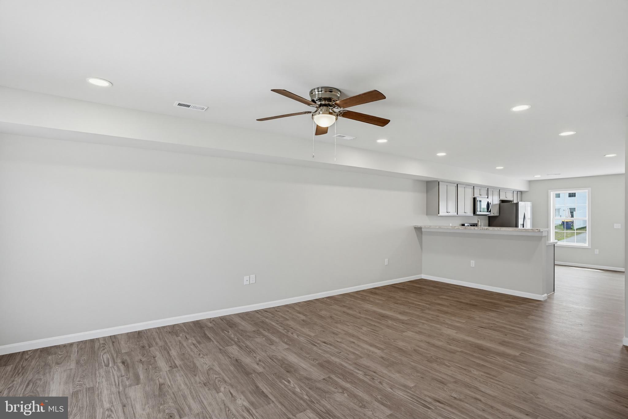 ROJAN MEADOWS - Residential