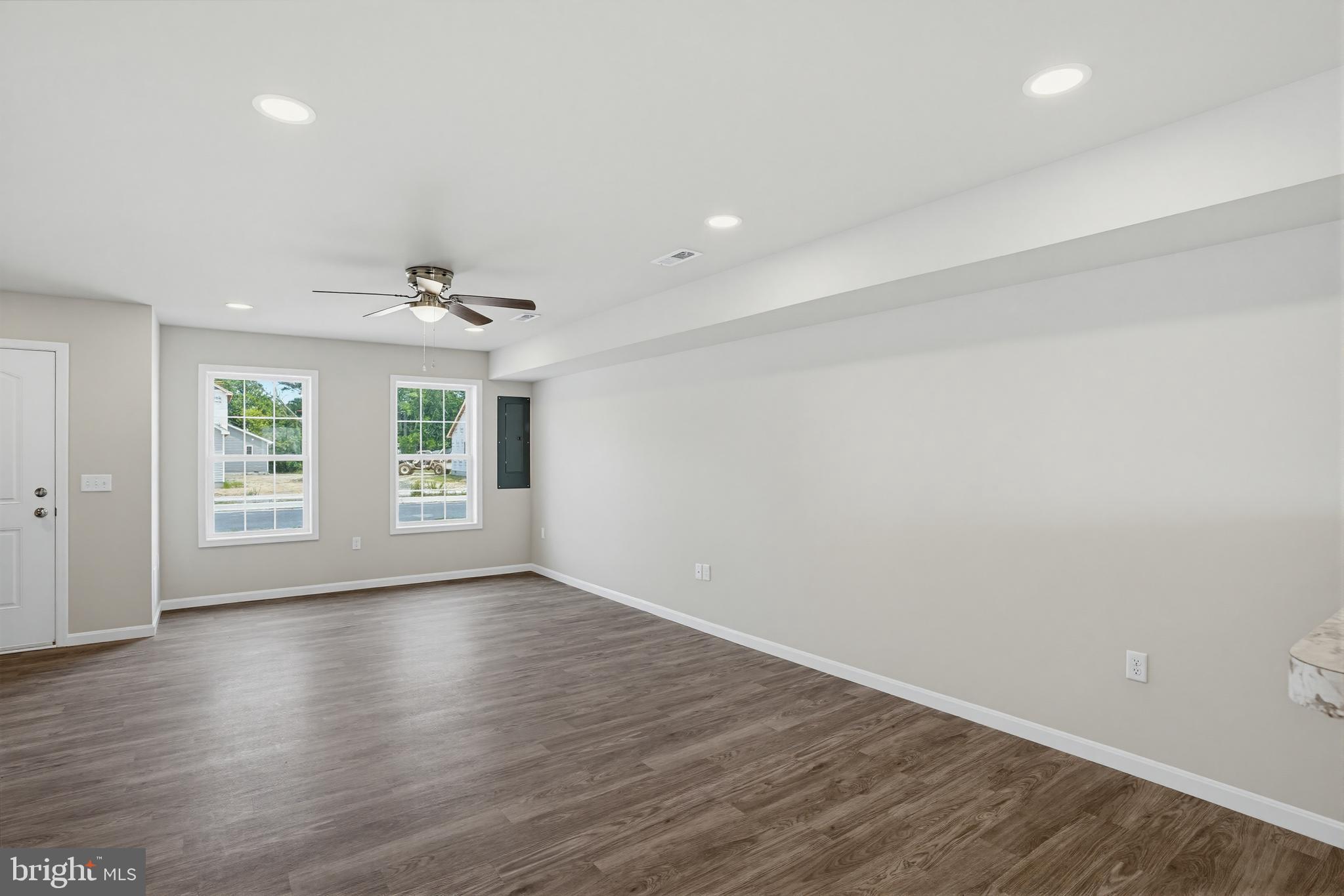 ROJAN MEADOWS - Residential