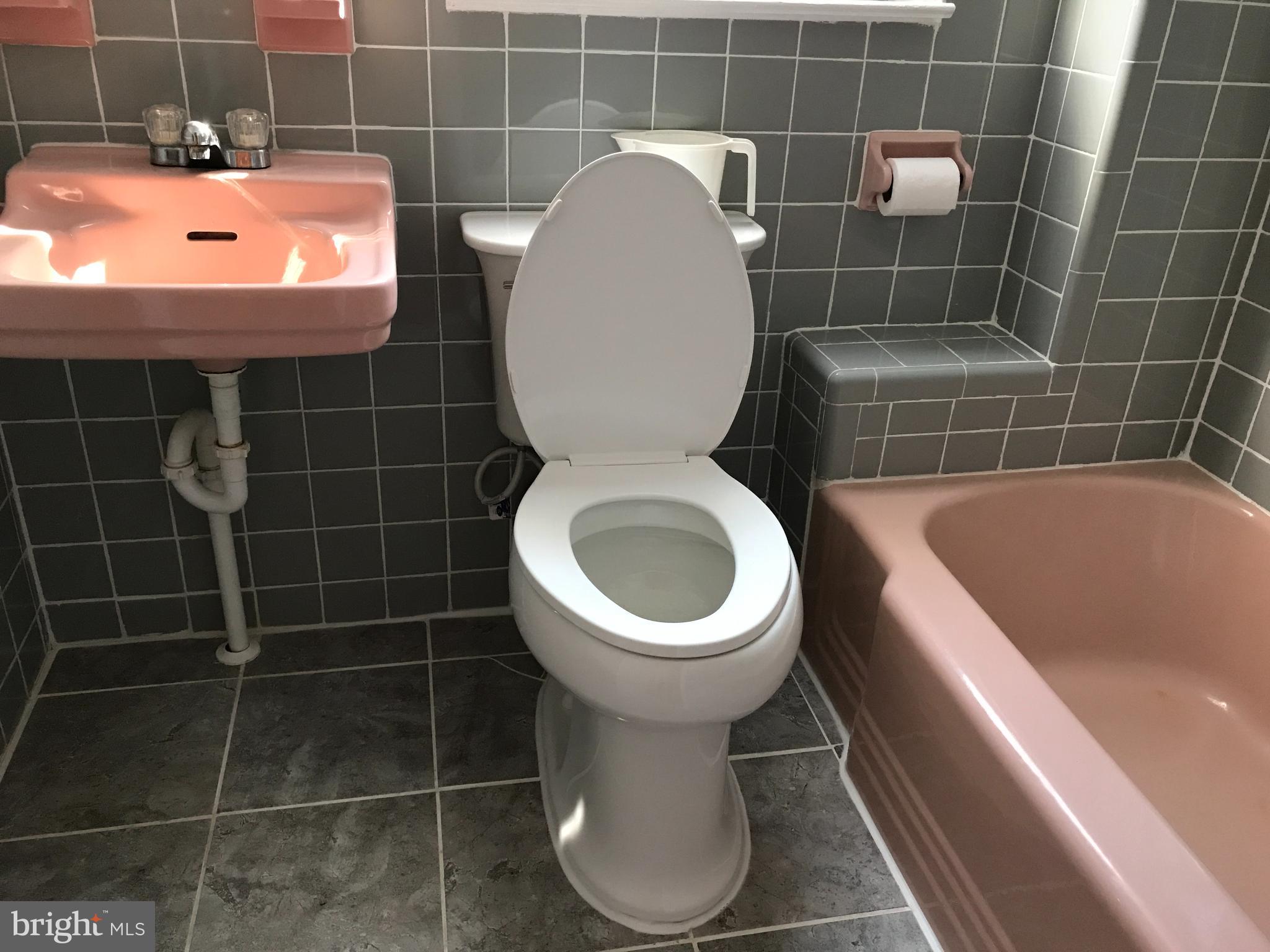 PHILADELPHIA (NORTHEAST) - Residential
