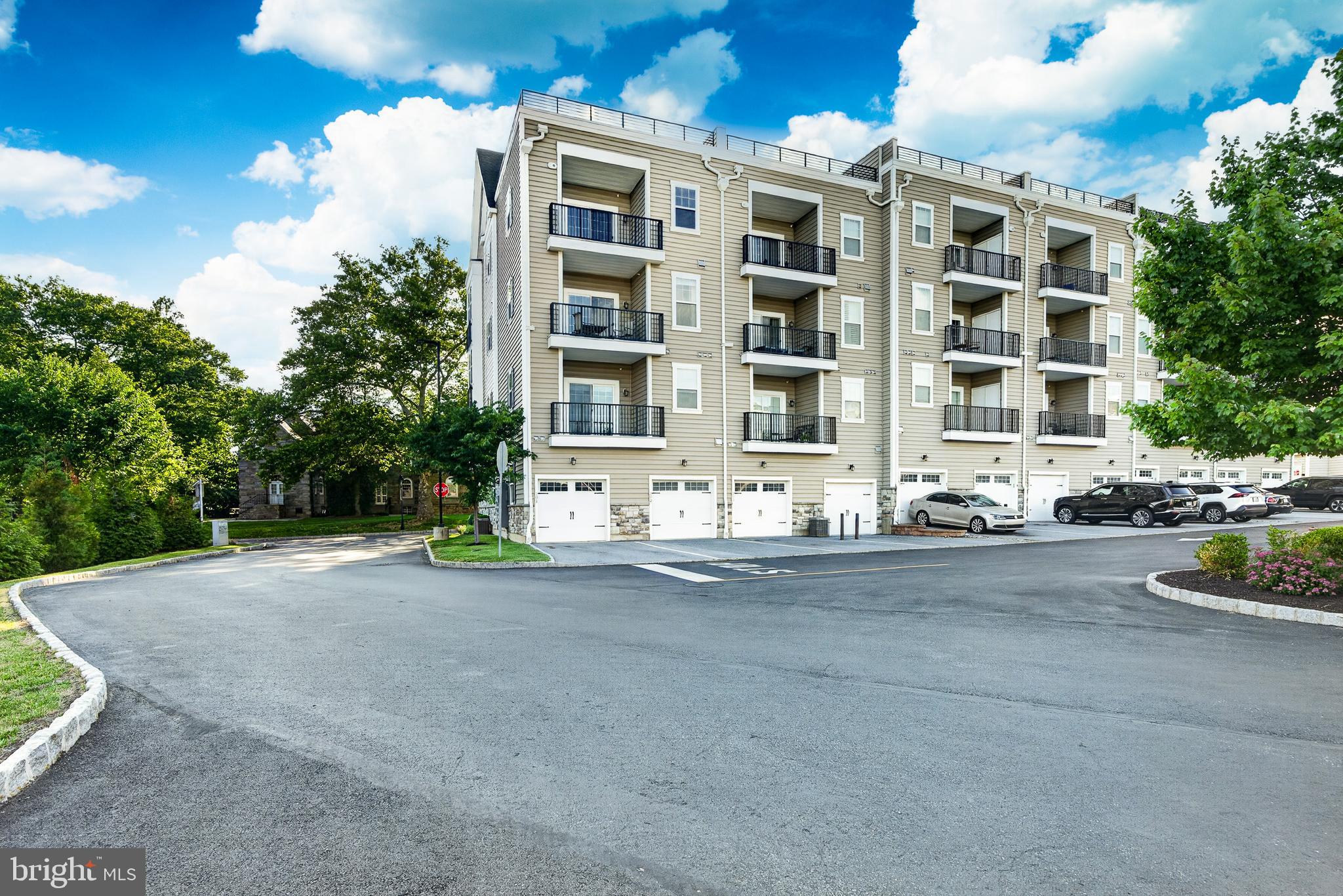 NEWTOWN WALK AT ELLIS PRESERVE - Residential