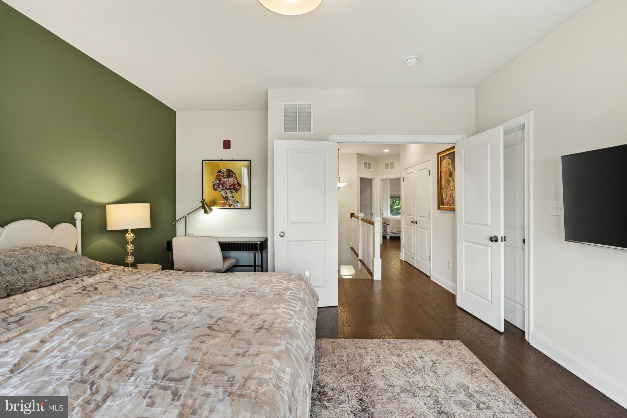 NEWTOWN WALK AT ELLIS PRESERVE - Residential