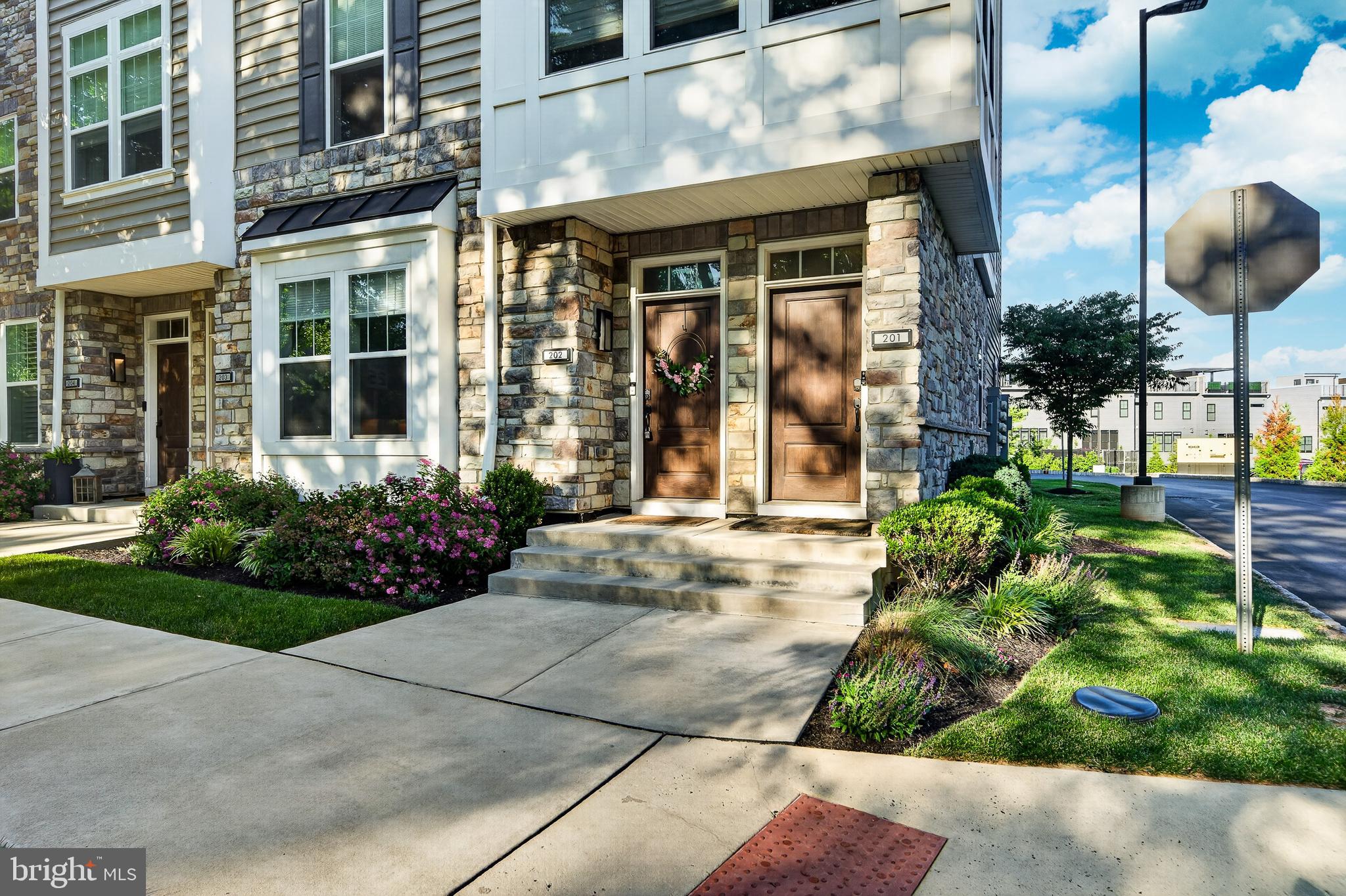 NEWTOWN WALK AT ELLIS PRESERVE - Residential