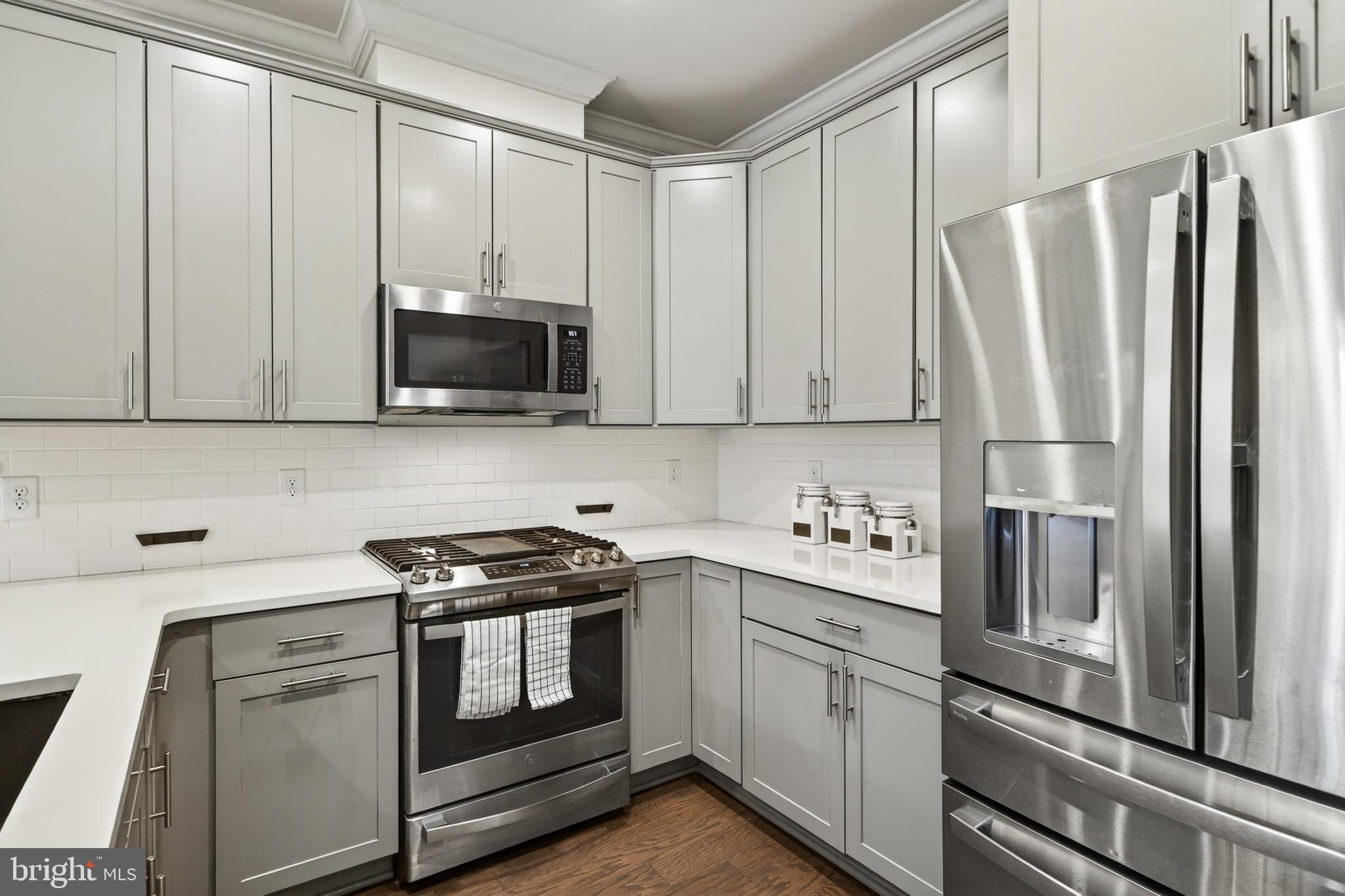 NEWTOWN WALK AT ELLIS PRESERVE - Residential