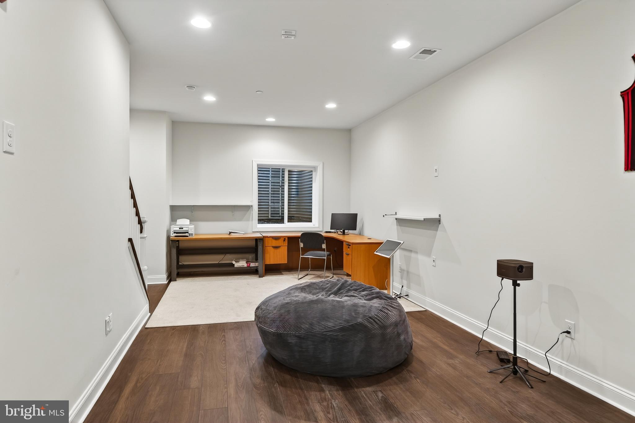 NEWTOWN WALK AT ELLIS PRESERVE - Residential