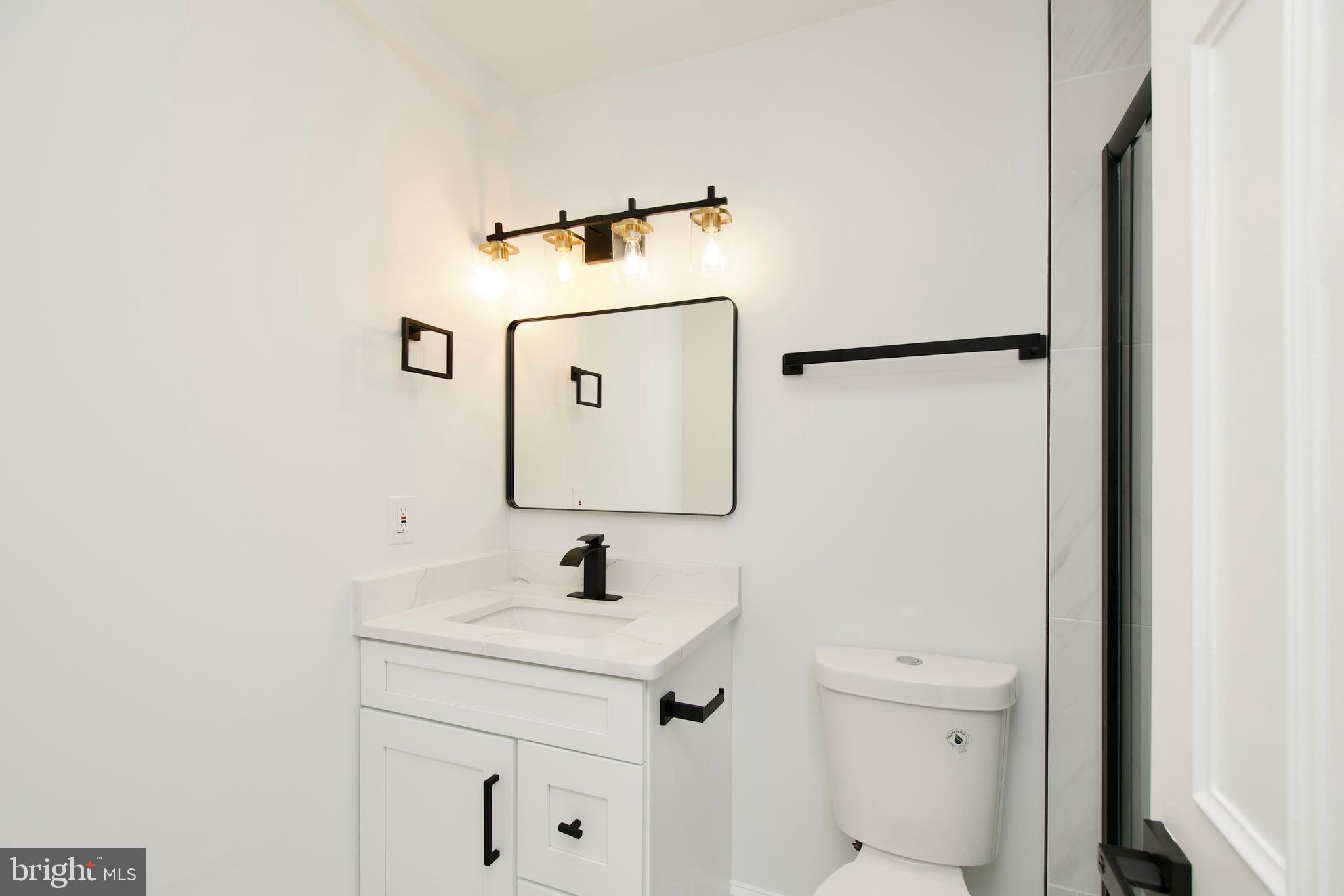 SARATOGA TOWNHOUSES - Residential