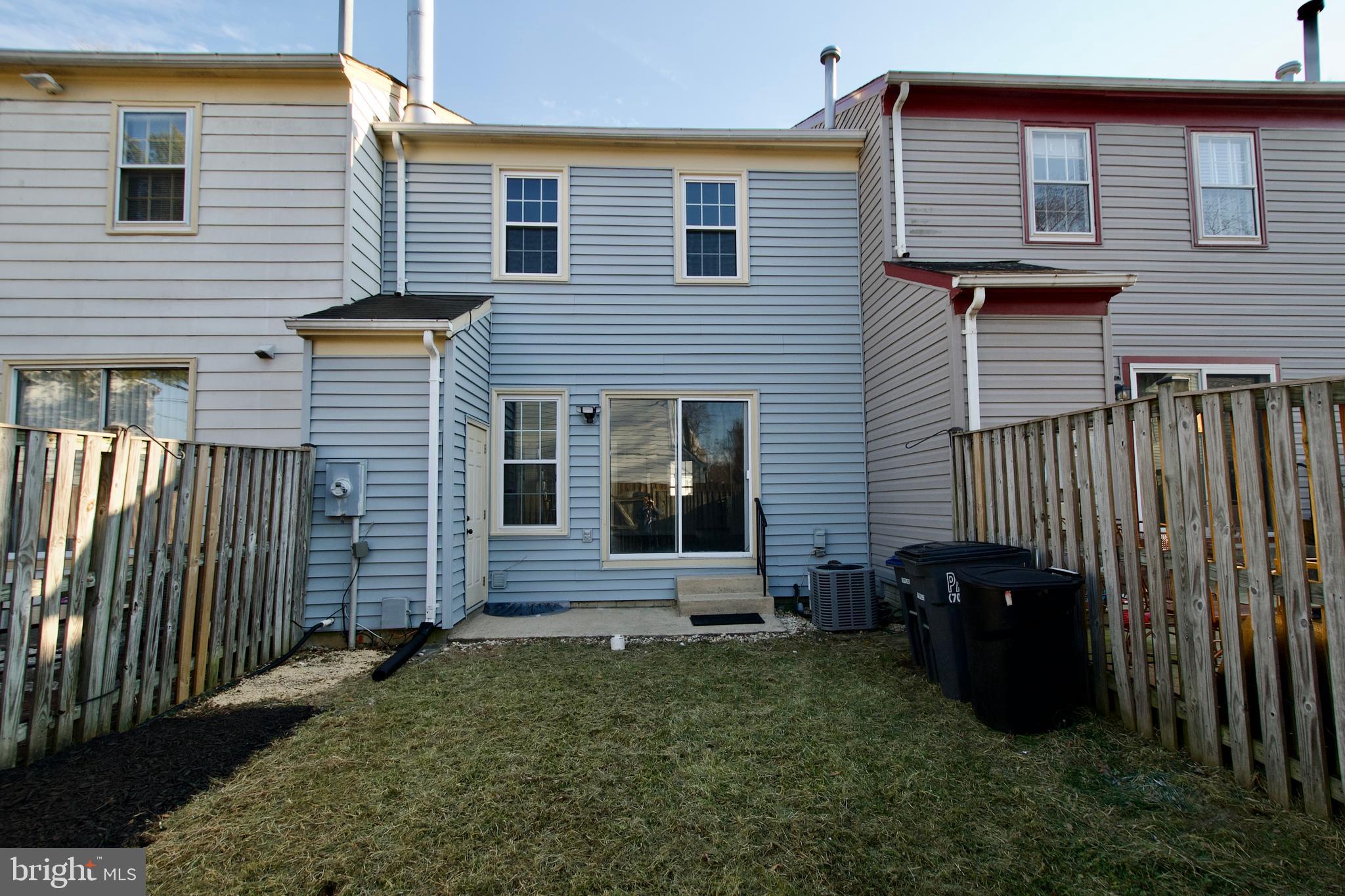 SARATOGA TOWNHOUSES - Residential