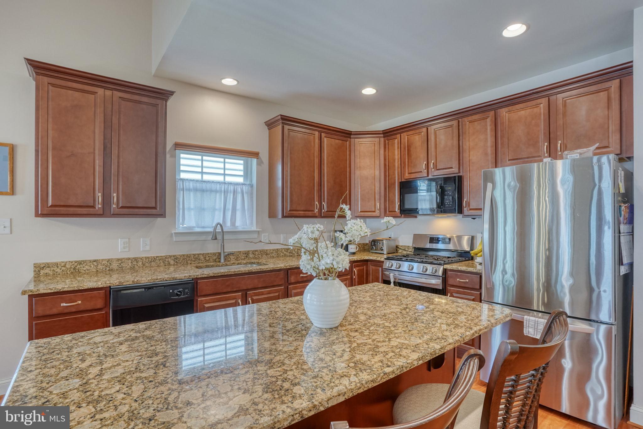 VILLAGE OF EASTRIDGE - Residential