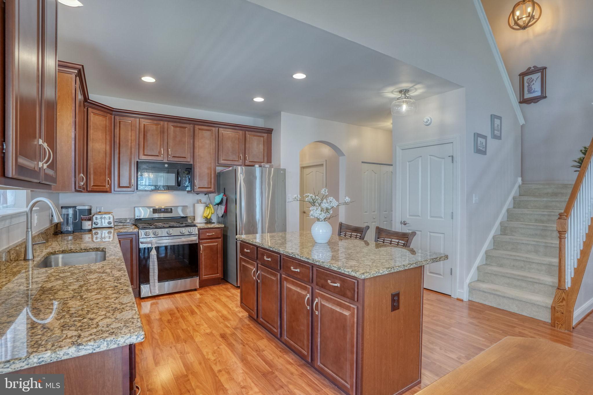 VILLAGE OF EASTRIDGE - Residential