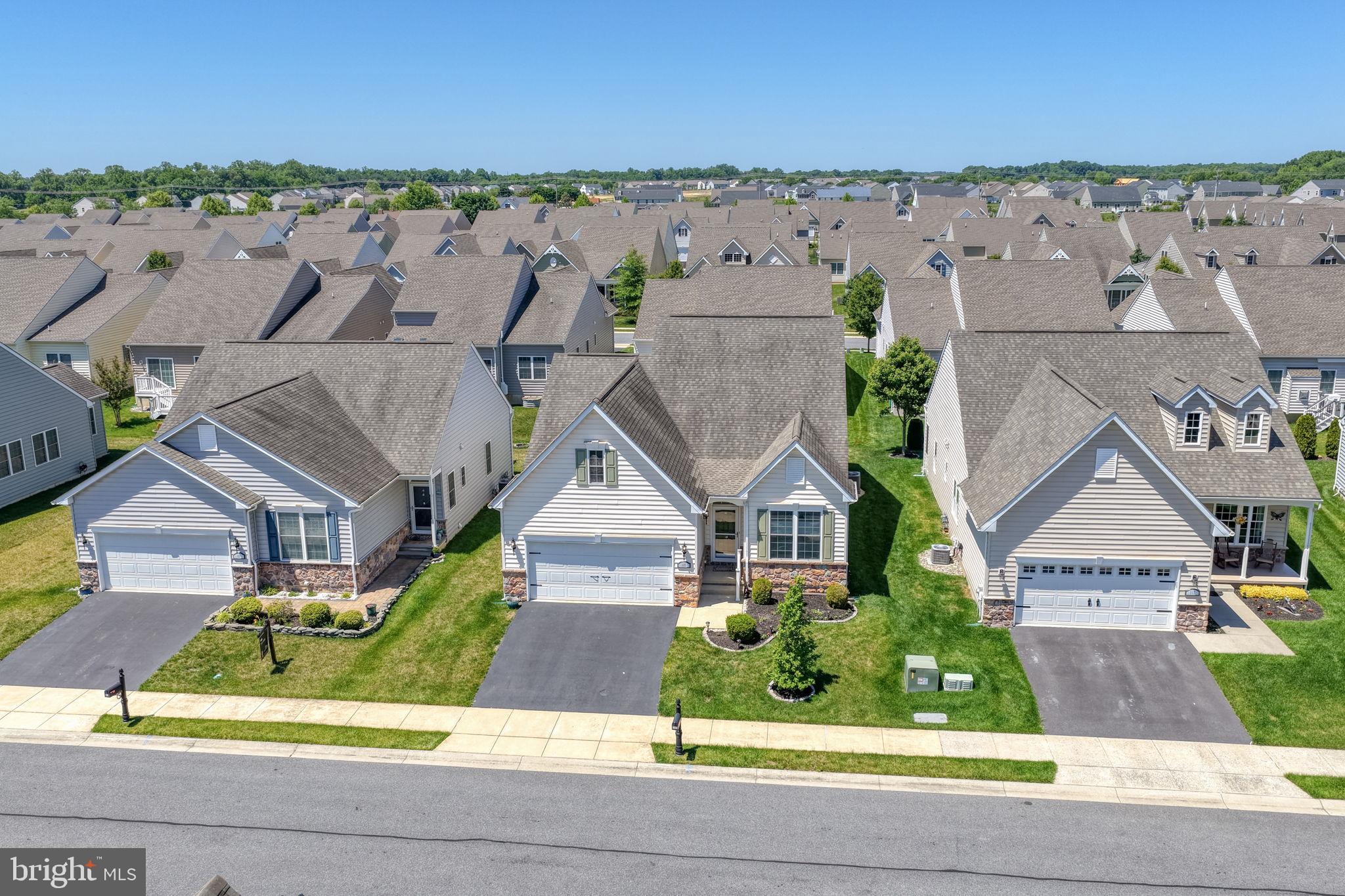 VILLAGE OF EASTRIDGE - Residential