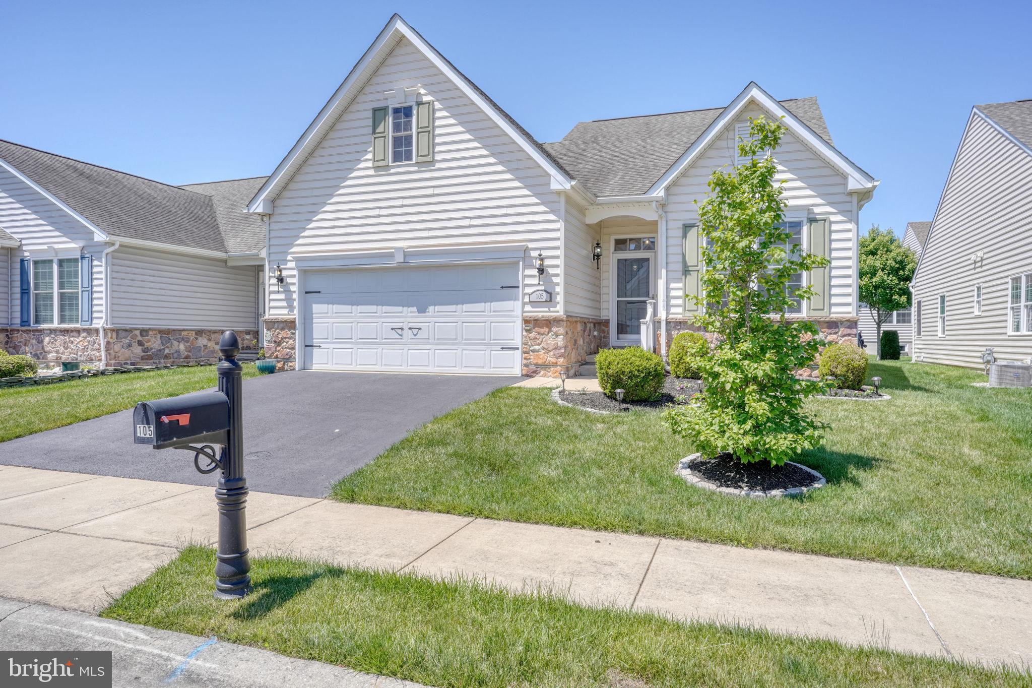 VILLAGE OF EASTRIDGE - Residential