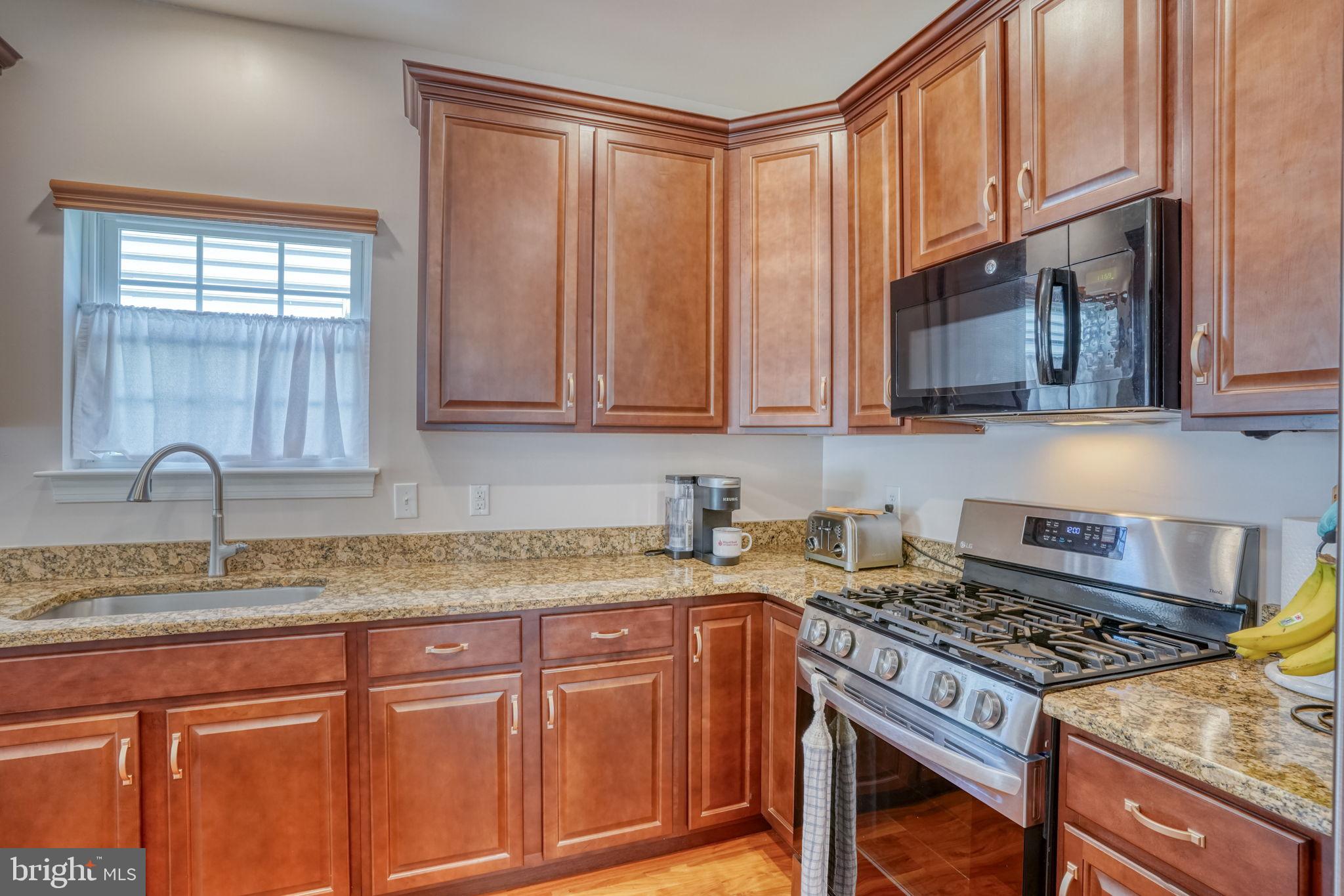 VILLAGE OF EASTRIDGE - Residential