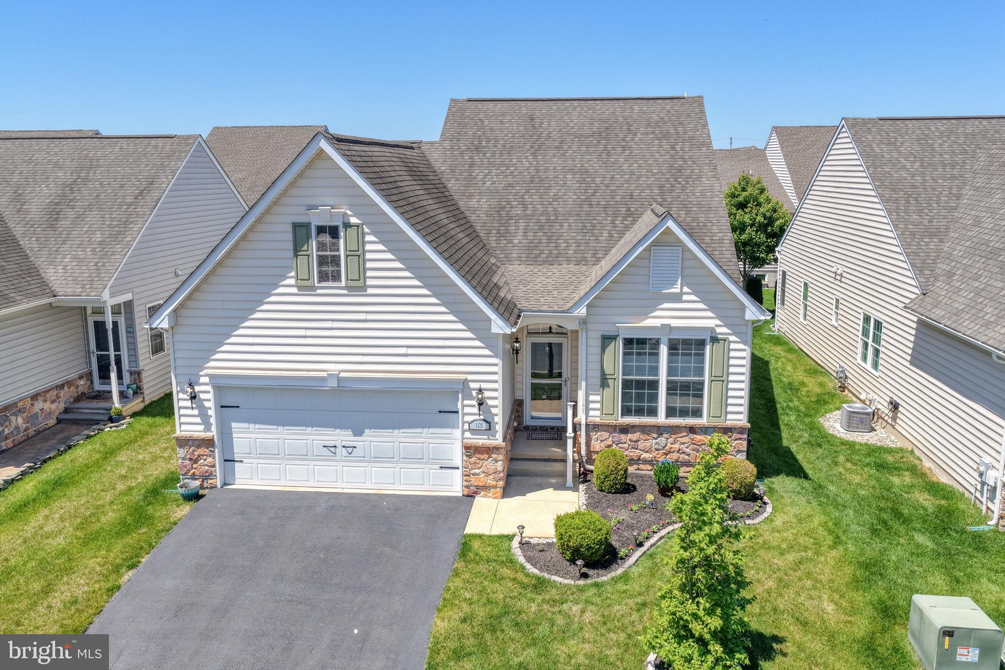 VILLAGE OF EASTRIDGE - Residential