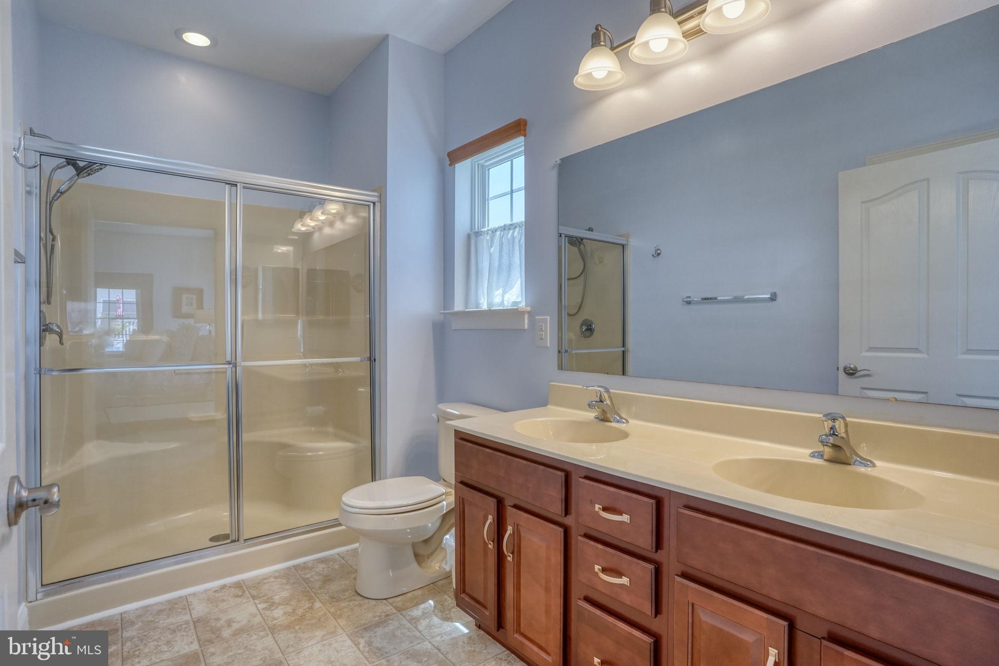 VILLAGE OF EASTRIDGE - Residential