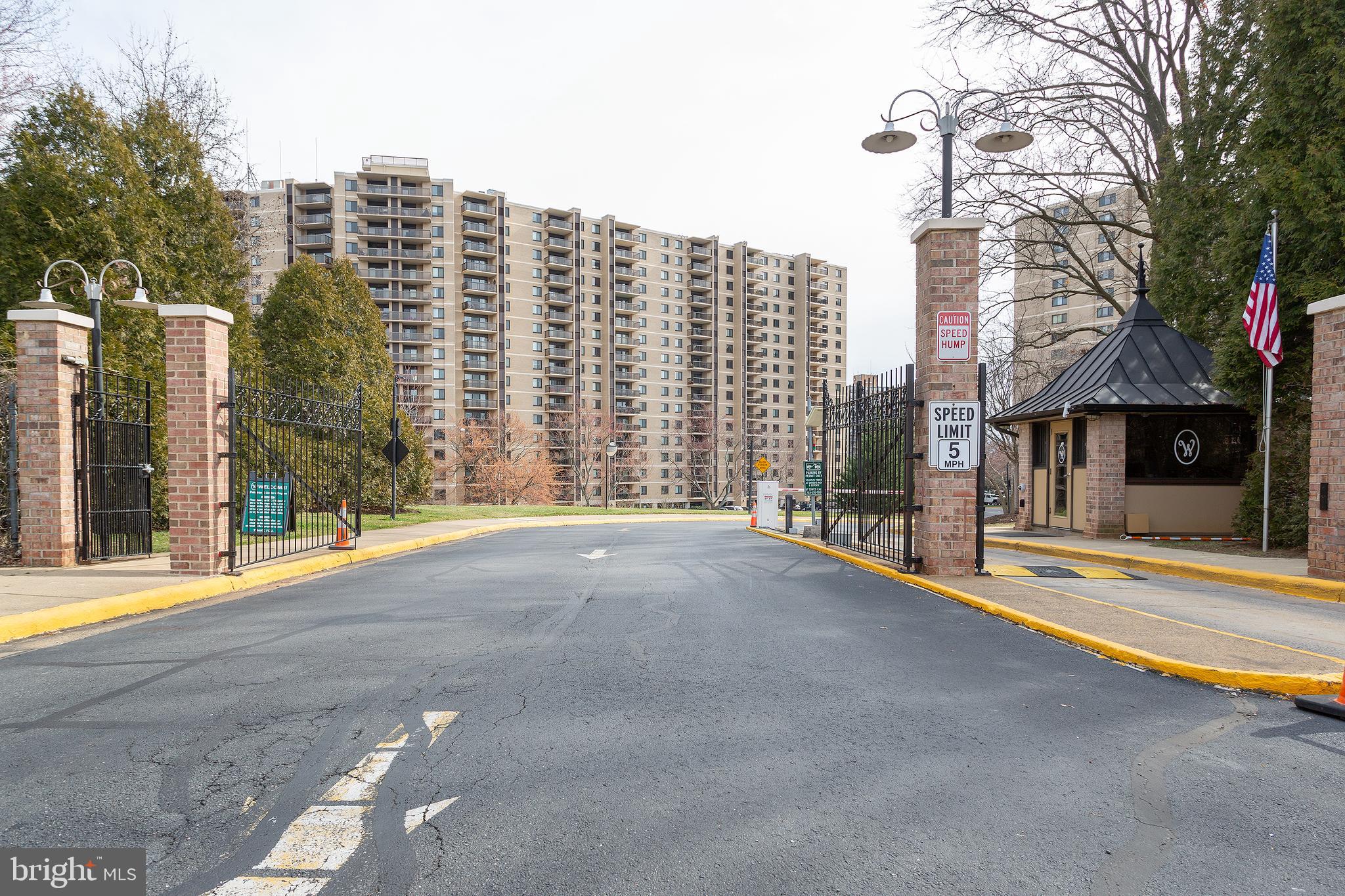 WATERGATE AT LANDMARK - Residential