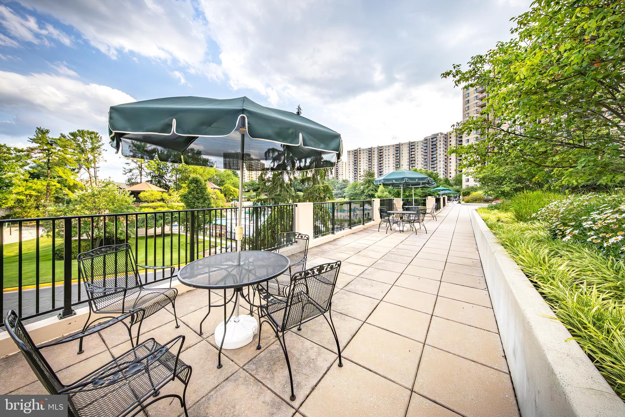 WATERGATE AT LANDMARK - Residential