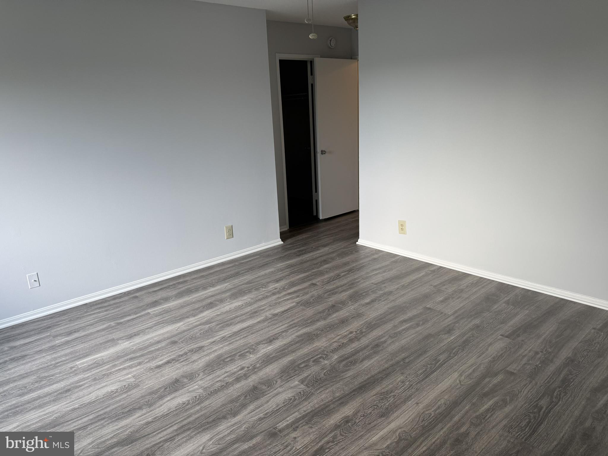 WATERGATE AT LANDMARK - Residential