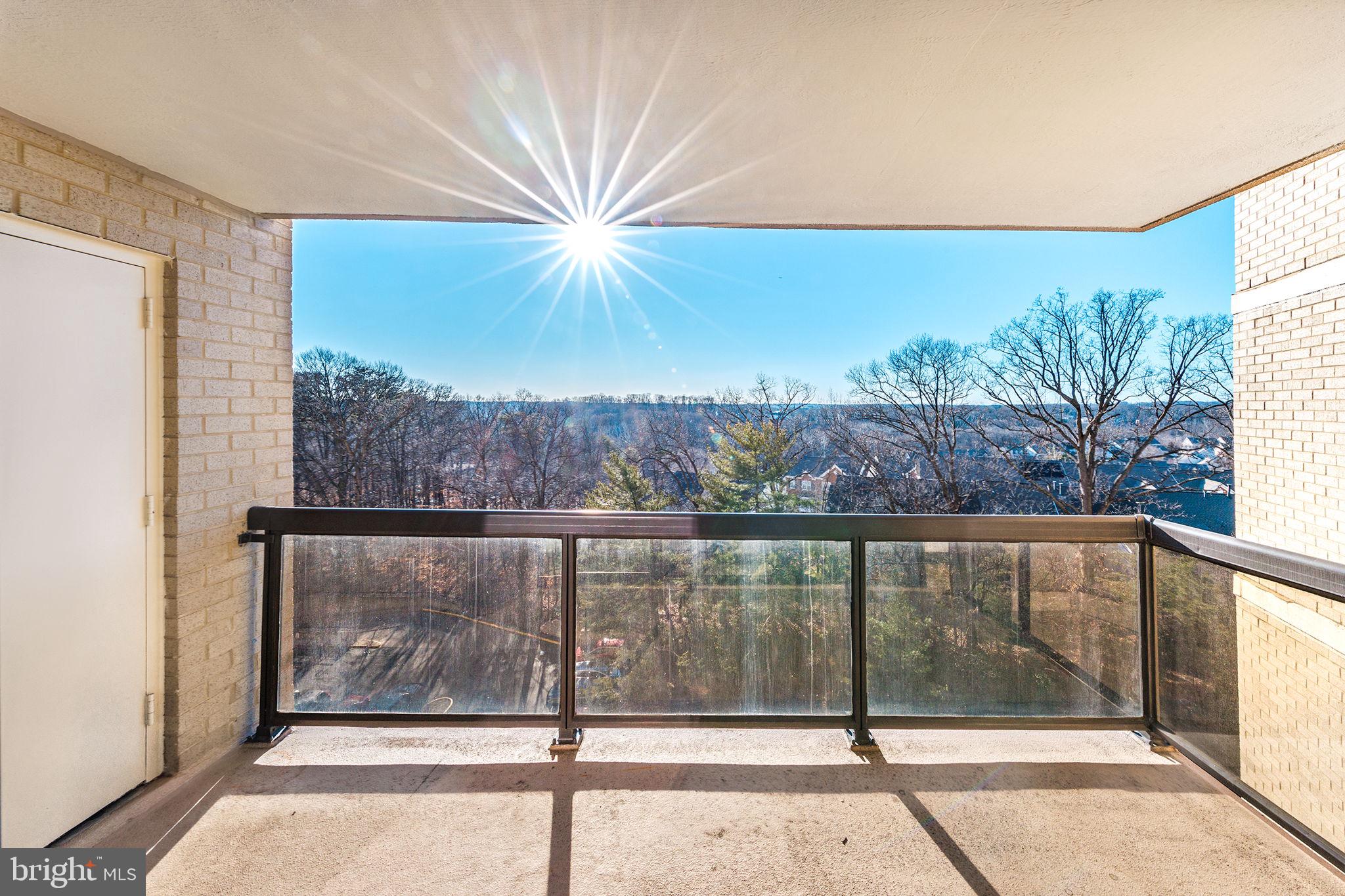 WATERGATE AT LANDMARK - Residential
