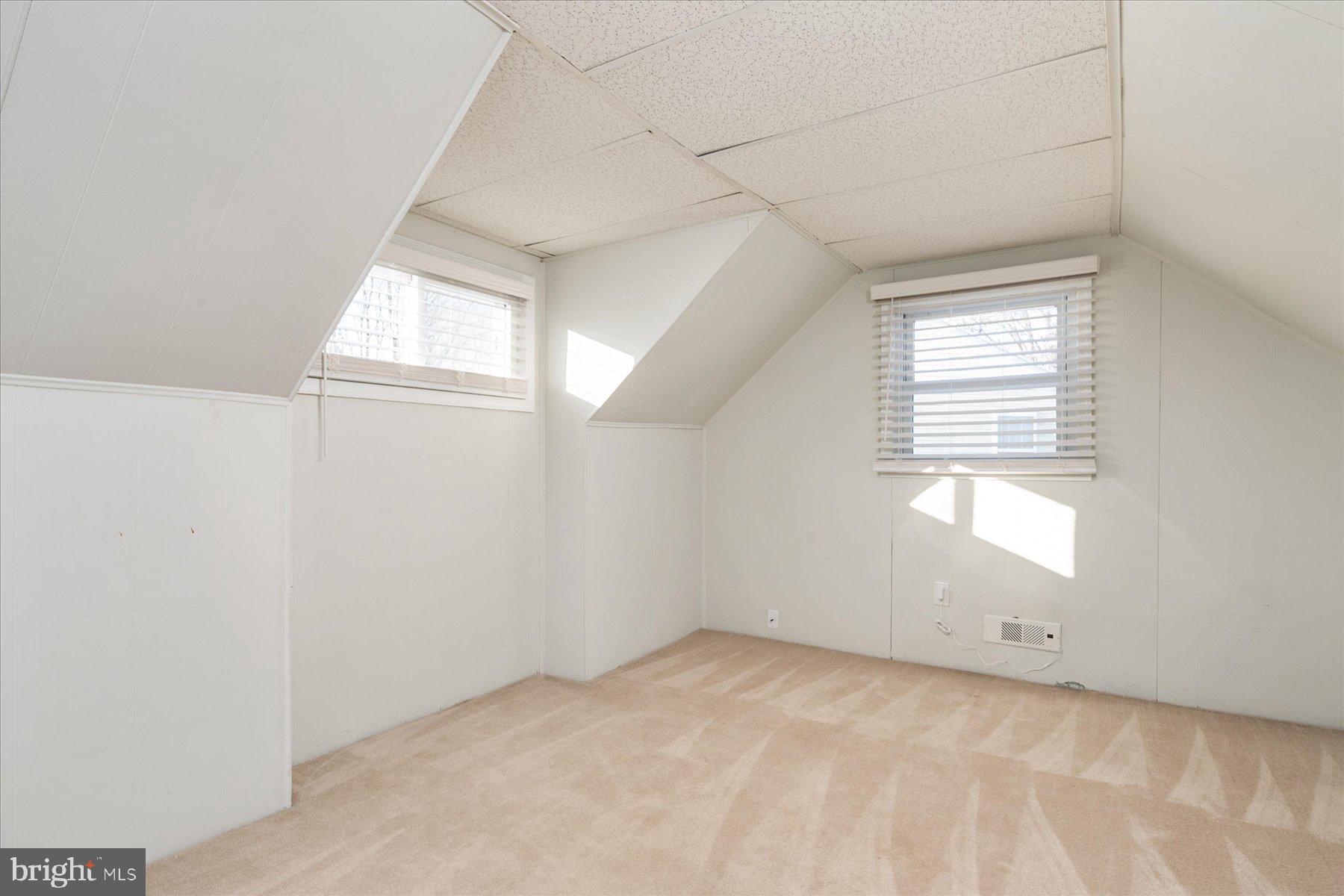ESSEX - Residential