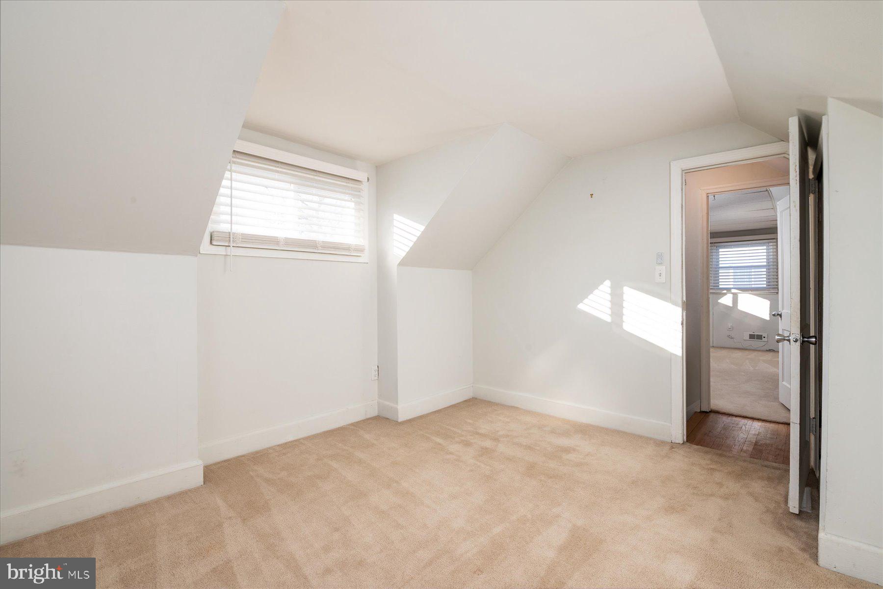 ESSEX - Residential