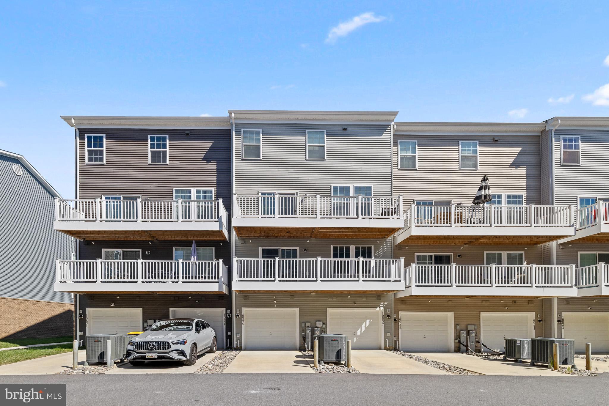 GLENN DALE COMMONS - Residential