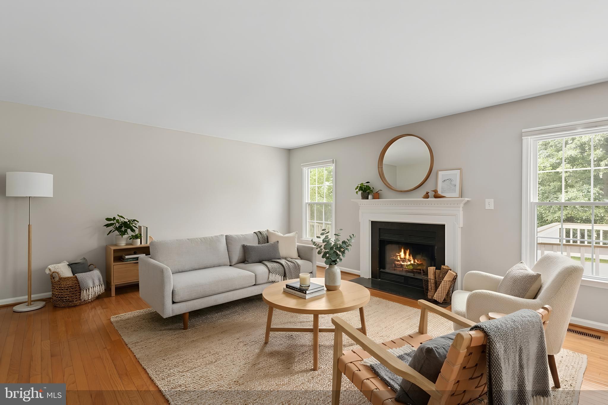 FOUR SEASONS - Residential