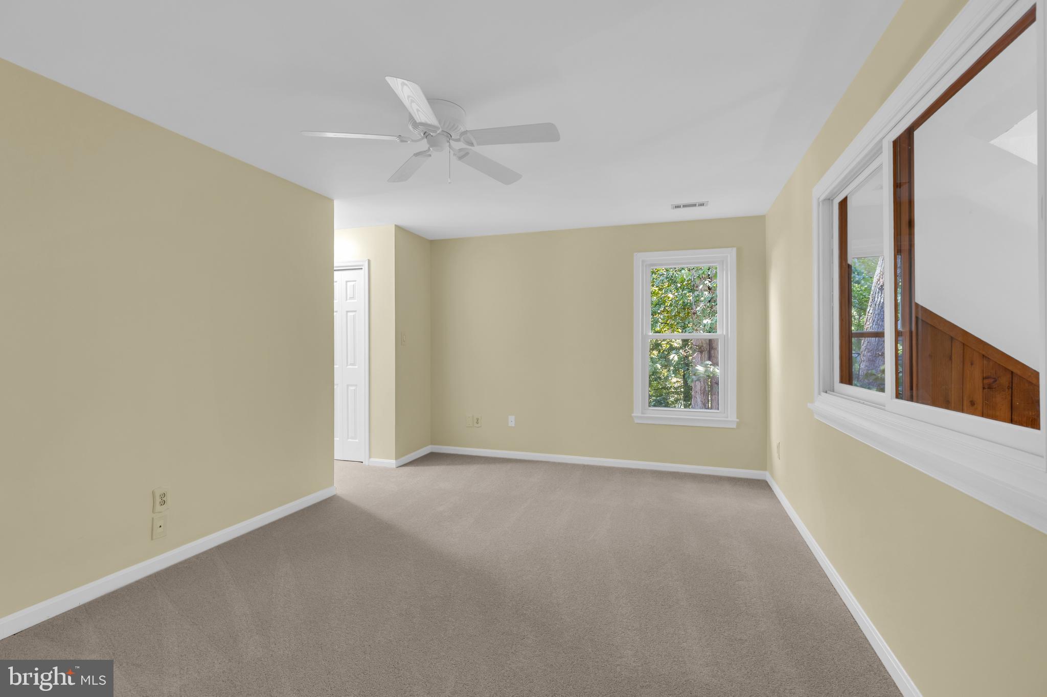 SOUTH RUN OAKS - Residential