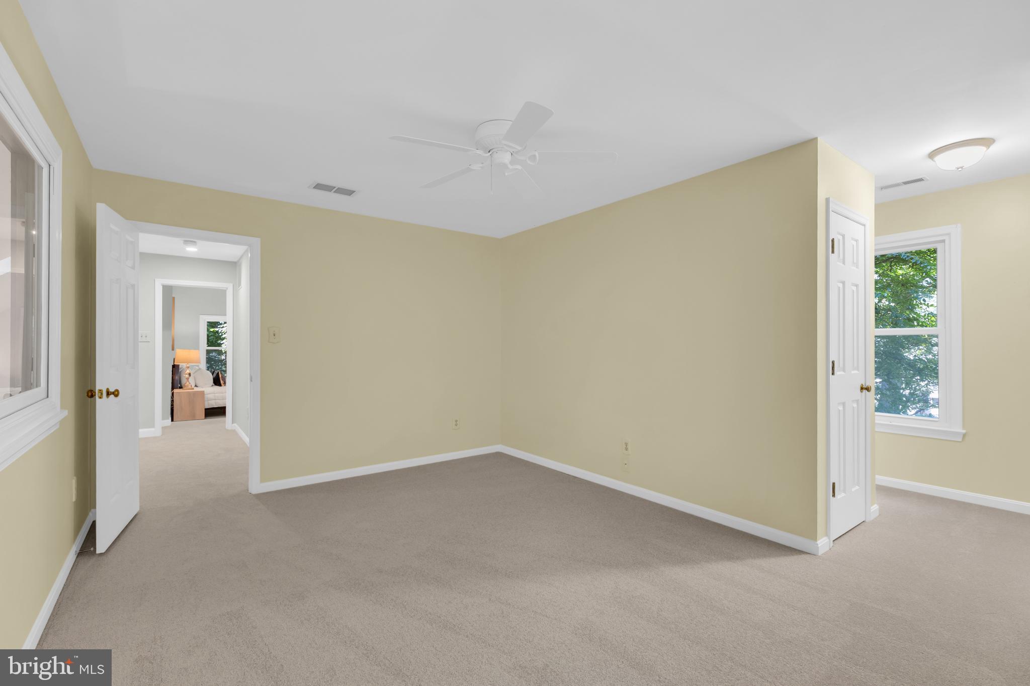 SOUTH RUN OAKS - Residential