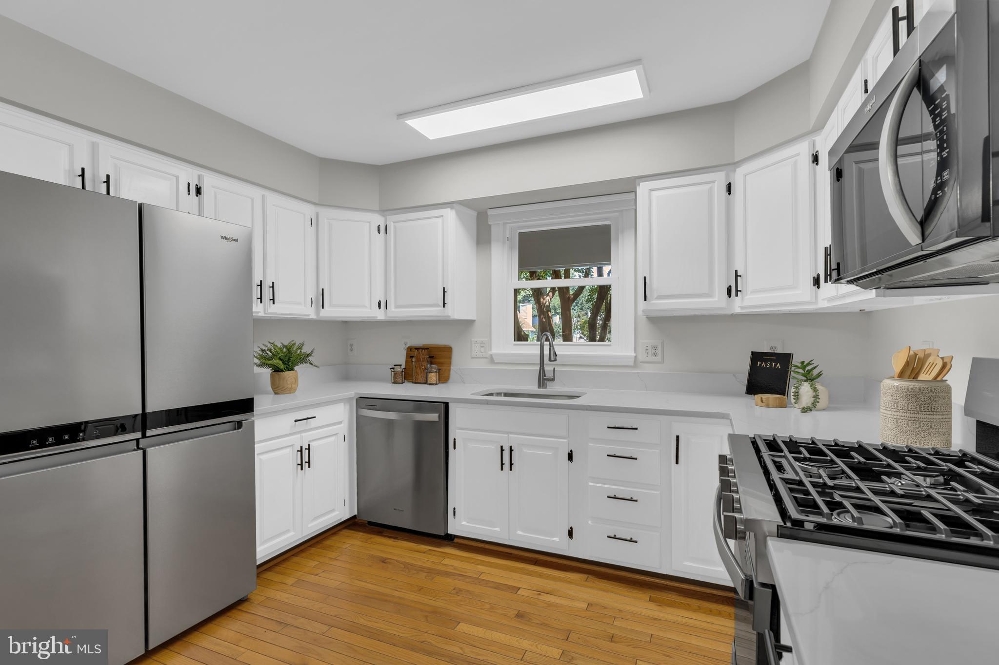 SOUTH RUN OAKS - Residential