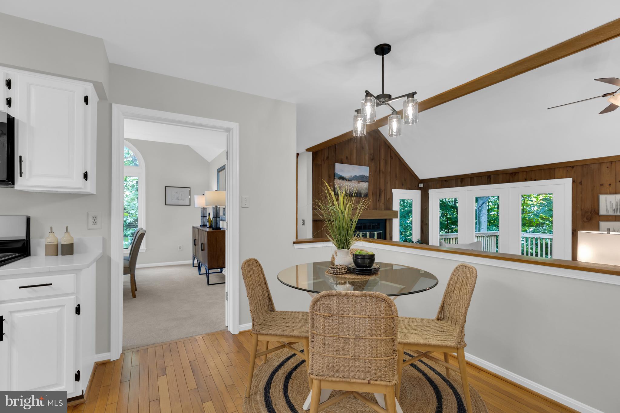 SOUTH RUN OAKS - Residential