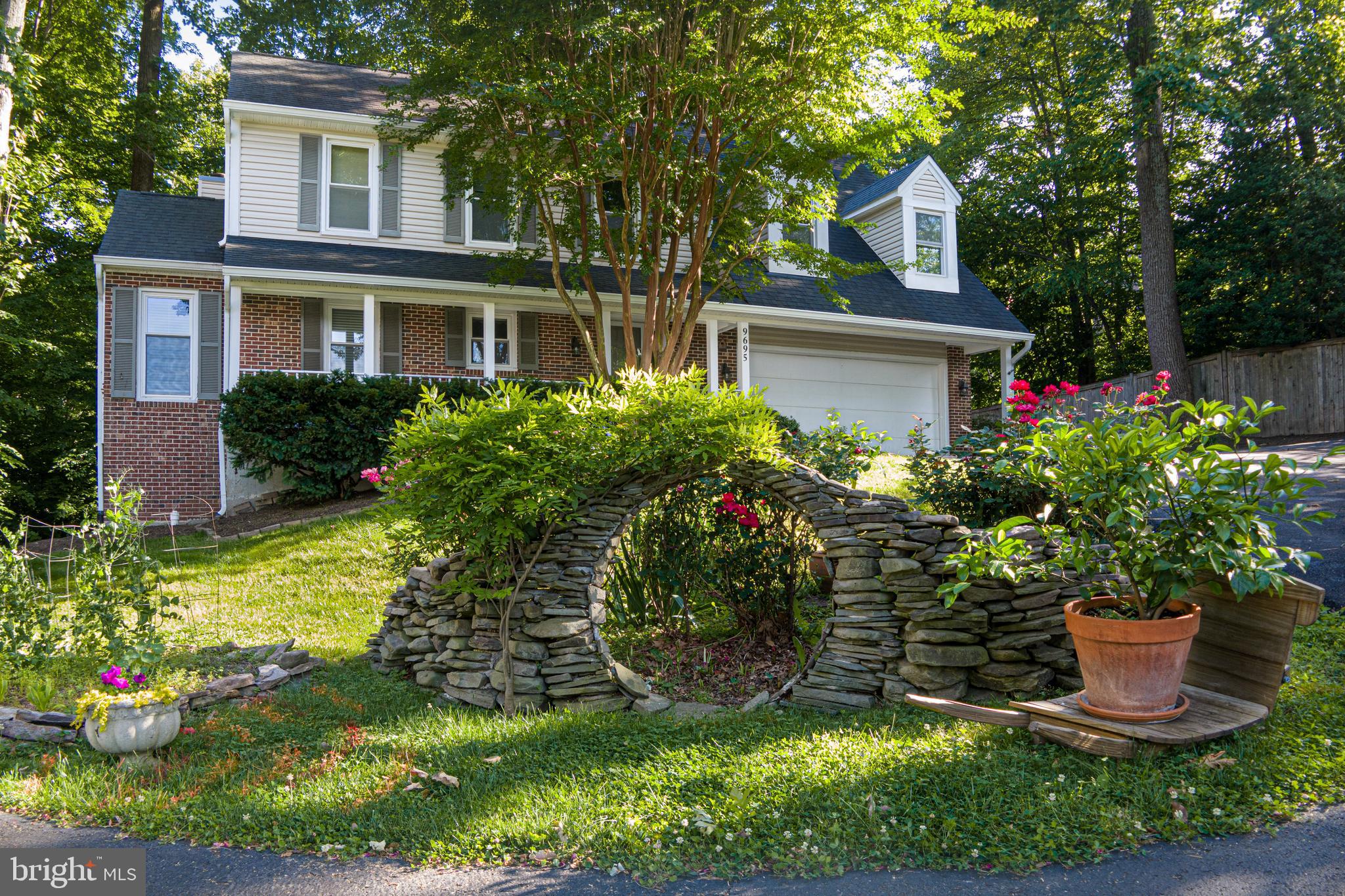 SOUTH RUN OAKS - Residential