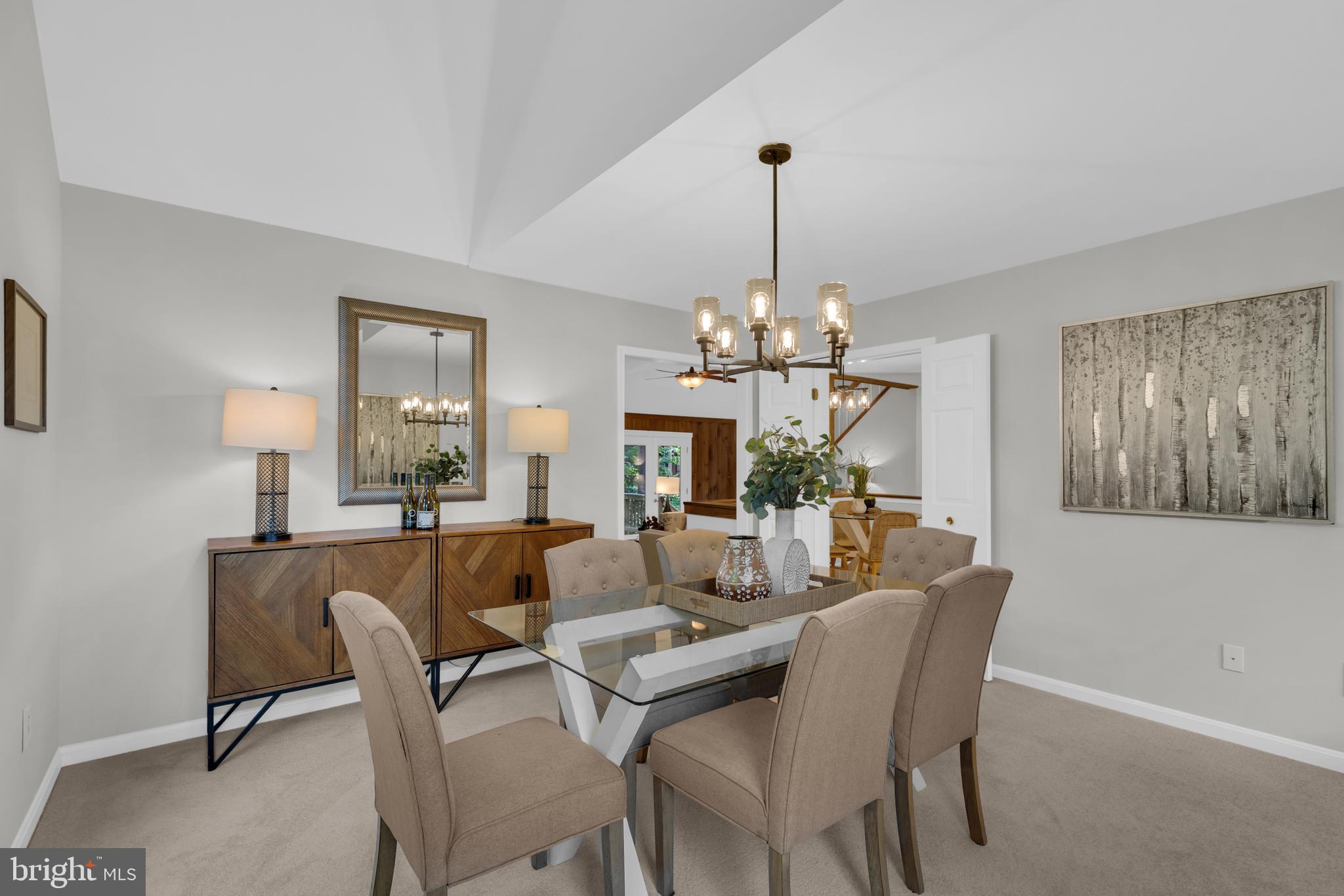SOUTH RUN OAKS - Residential