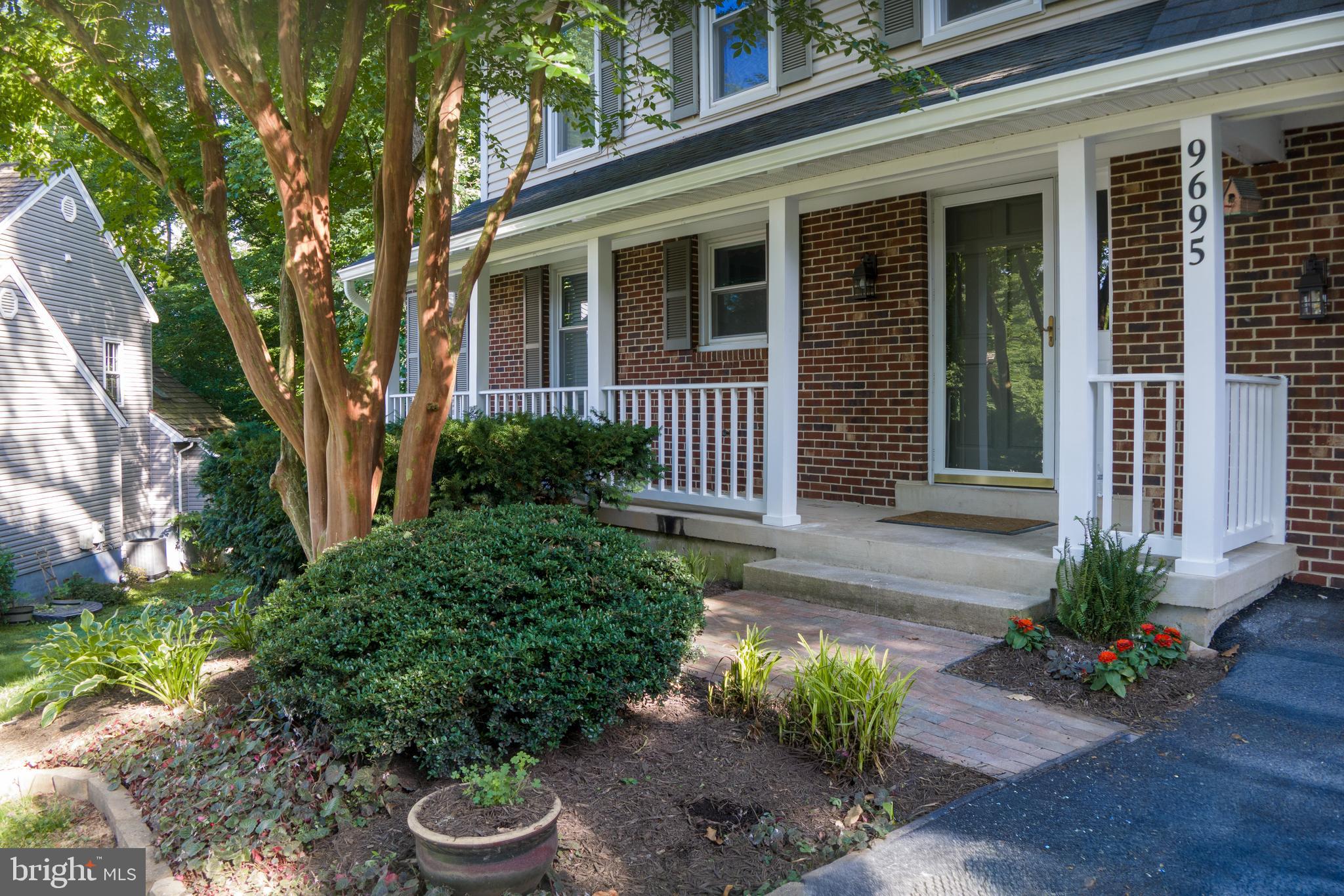 SOUTH RUN OAKS - Residential