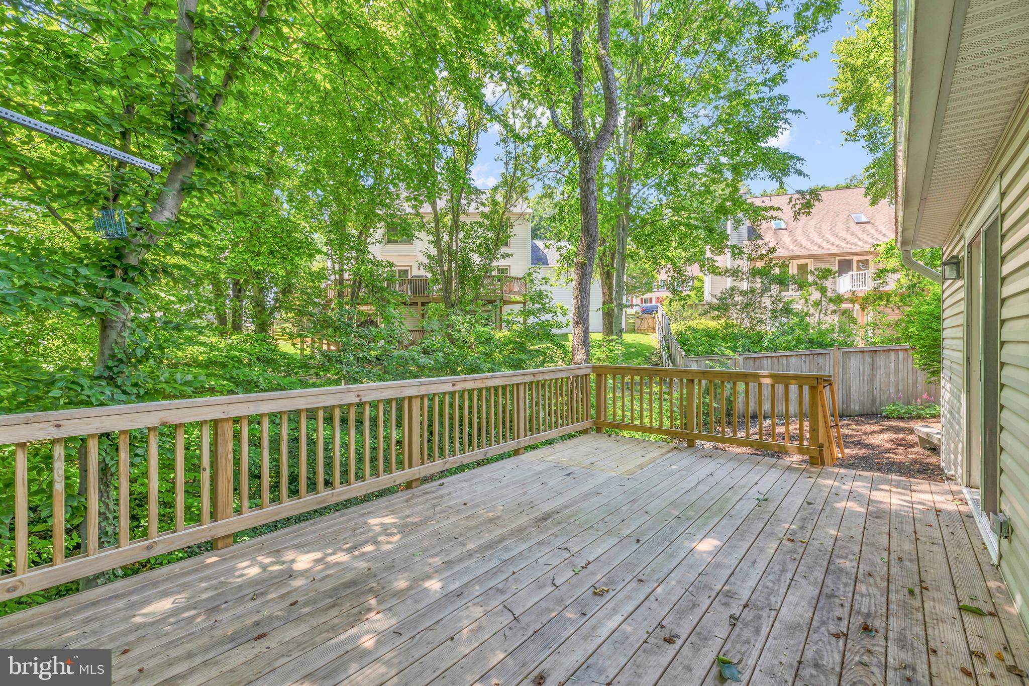 SOUTH RUN OAKS - Residential