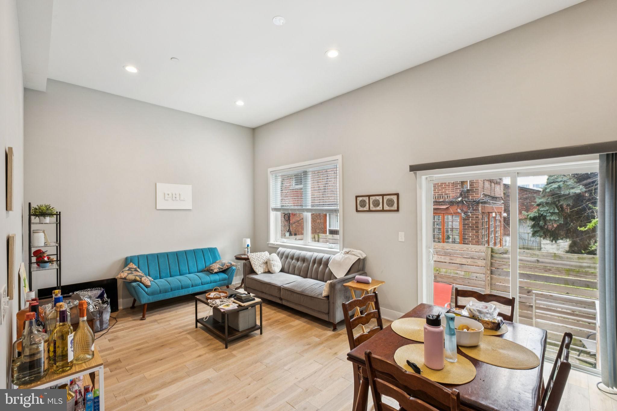 FAIRMOUNT - Residential Income