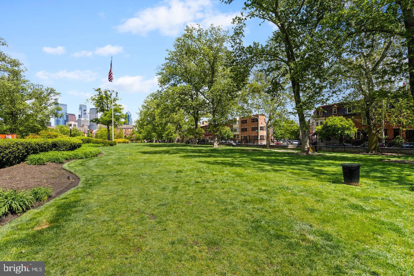NAVAL SQUARE - Residential