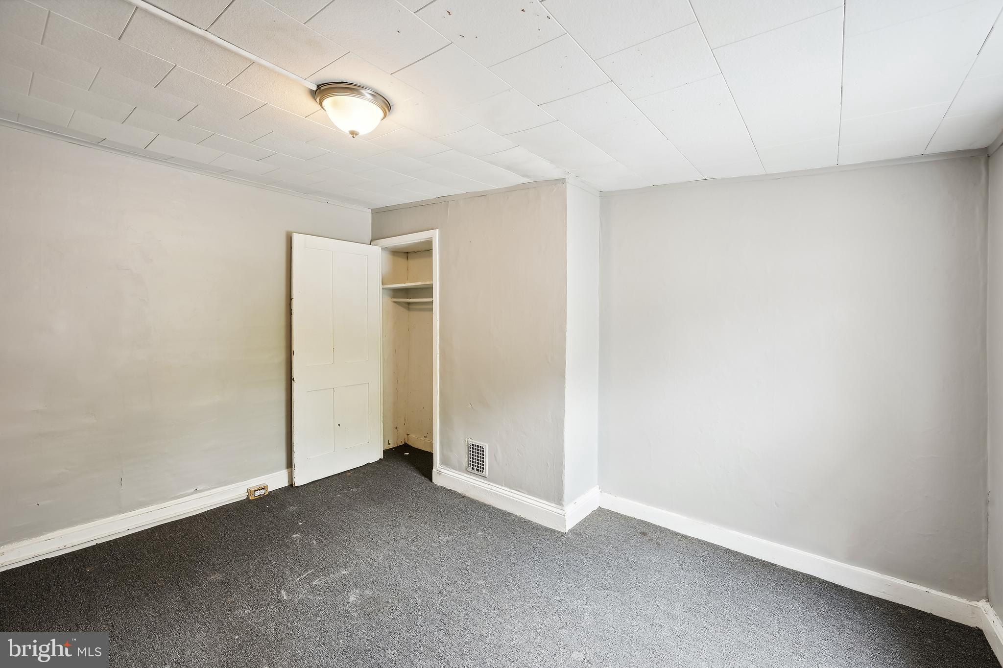 UPTON - Residential