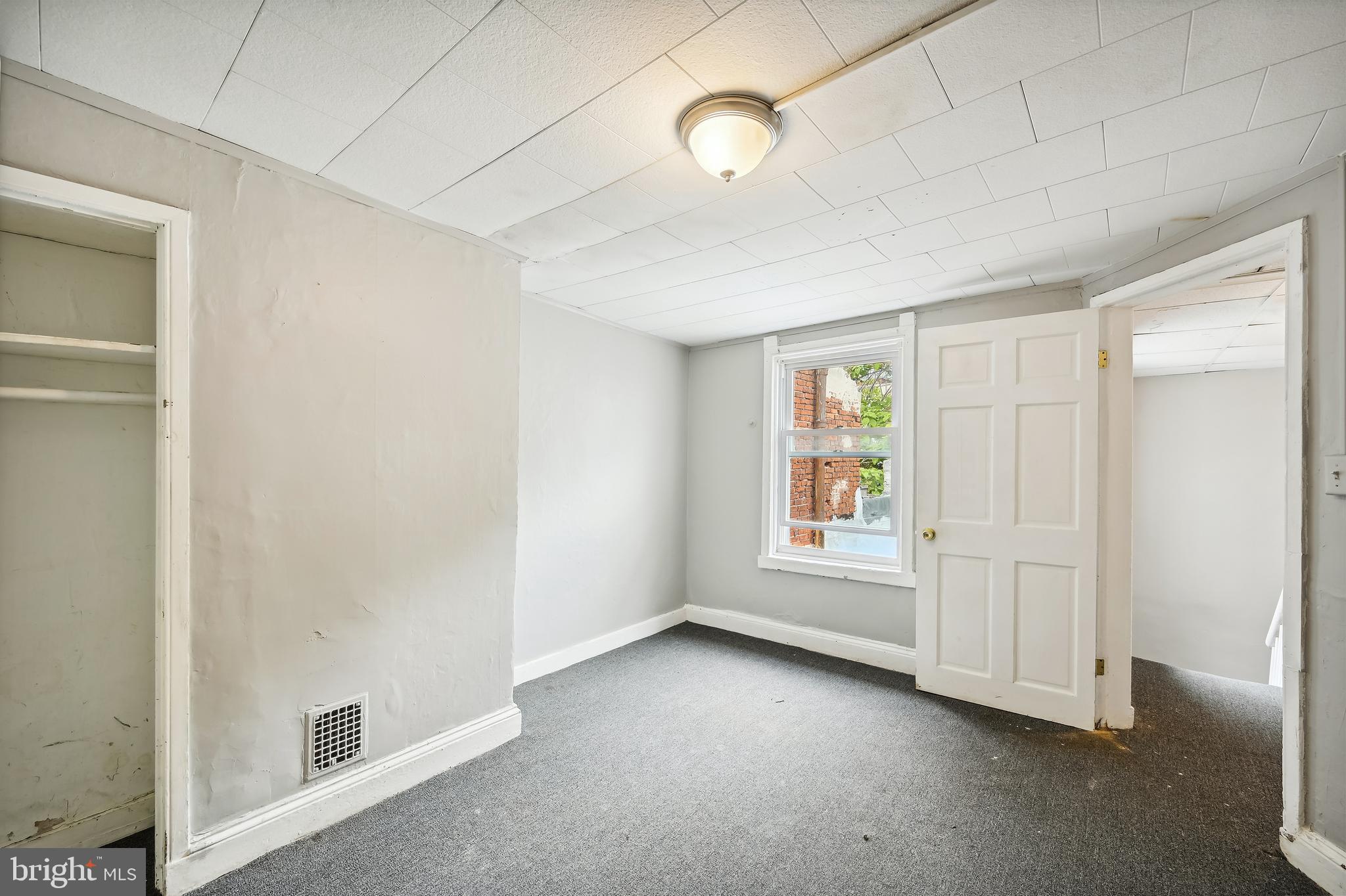 UPTON - Residential