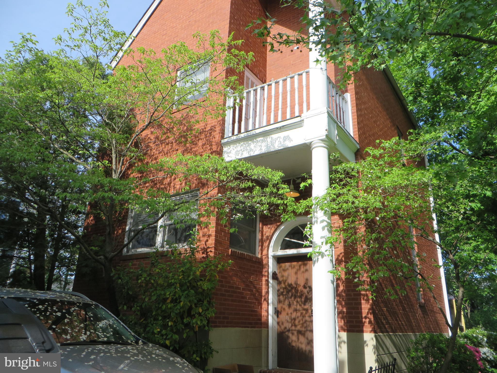 CARRIAGE WORKS - Residential Lease