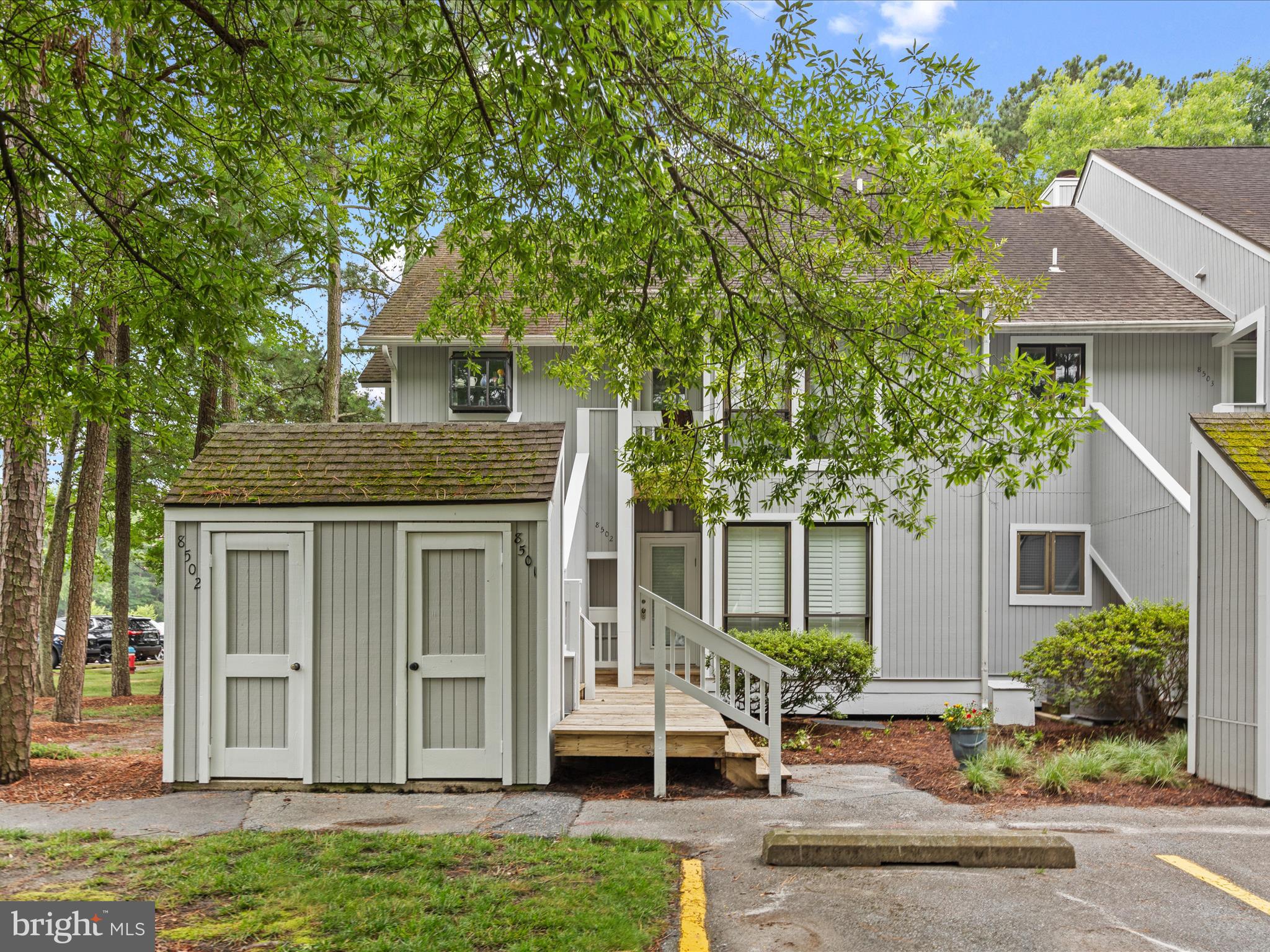 SEA COLONY WEST - Residential