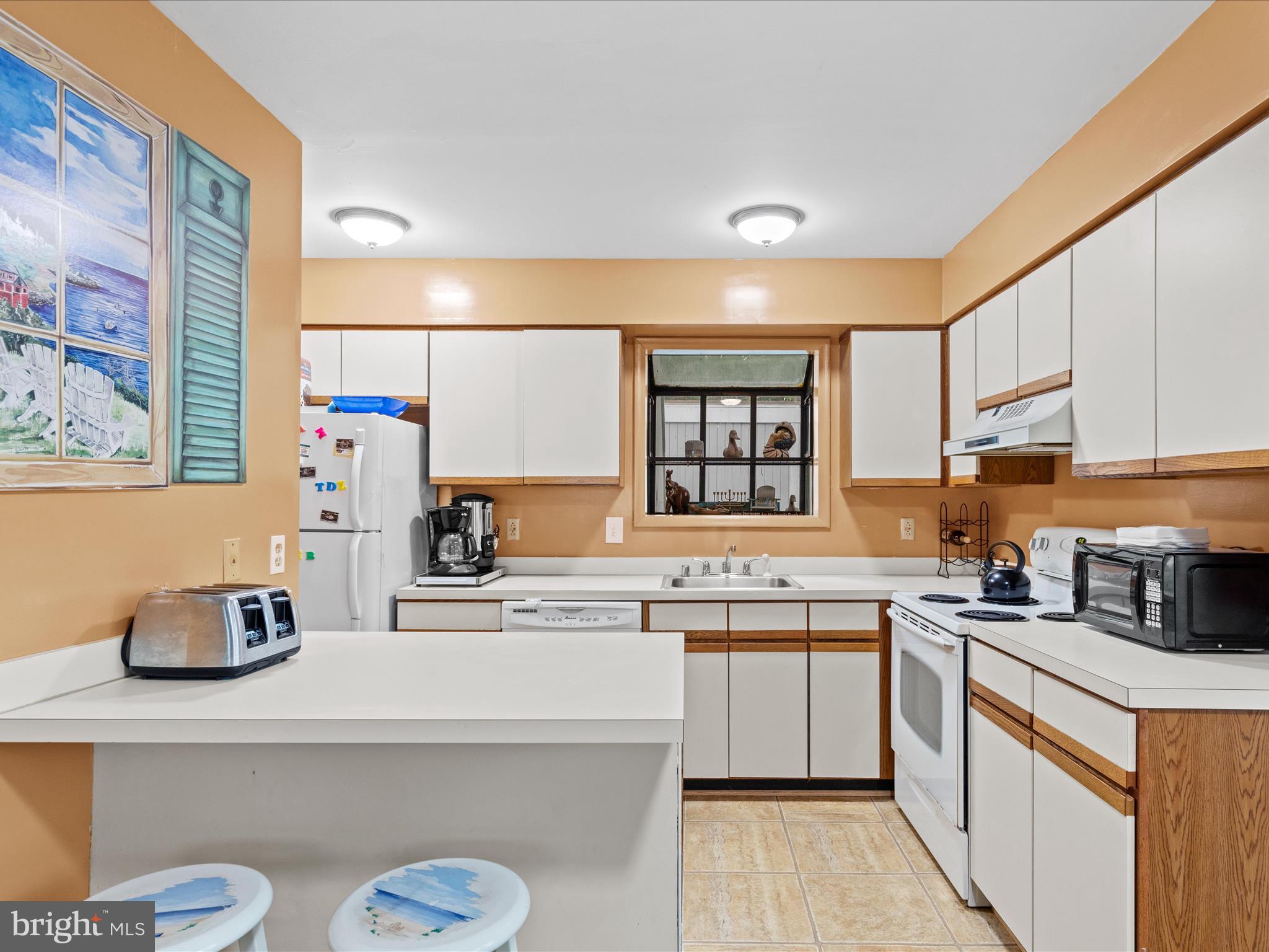 SEA COLONY WEST - Residential