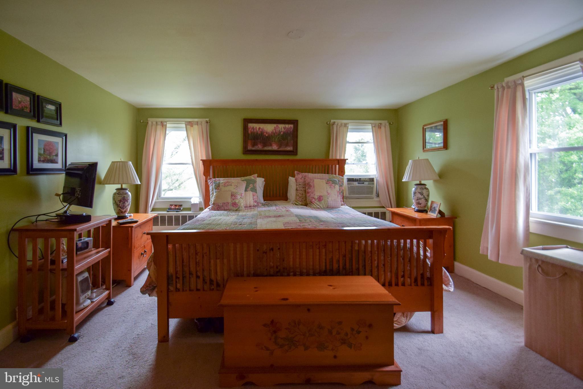 MY LADY'S MANOR - Residential