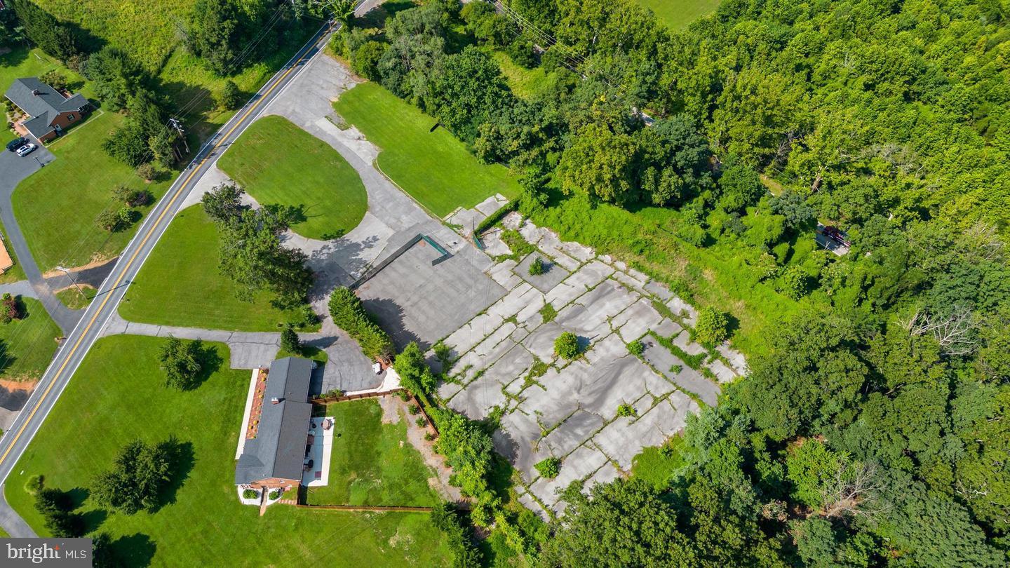 DAISY HILL ESTATES - Commercial Sale