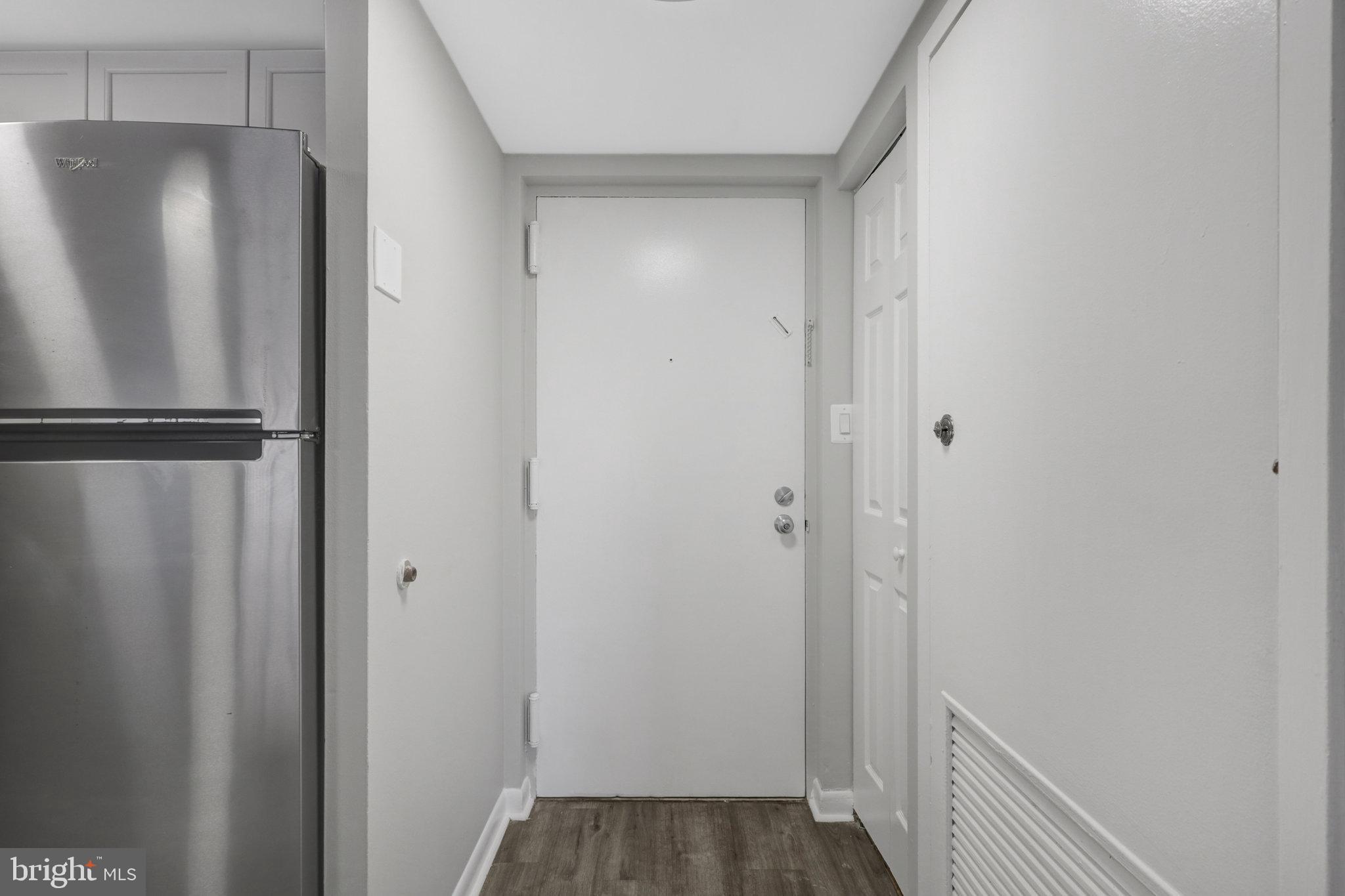 WOODLAKE TOWERS - Residential