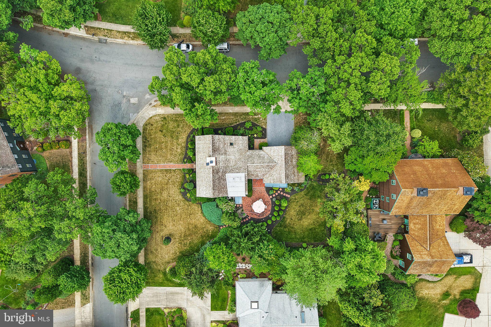 BROADVIEW ESTATES - Residential