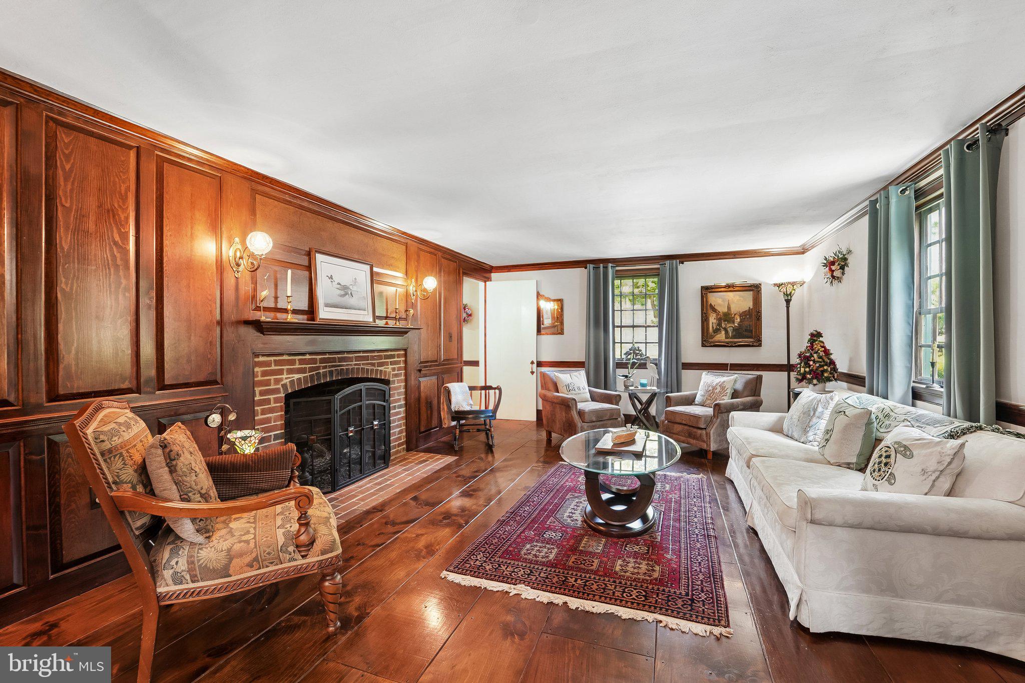 BROADVIEW ESTATES - Residential