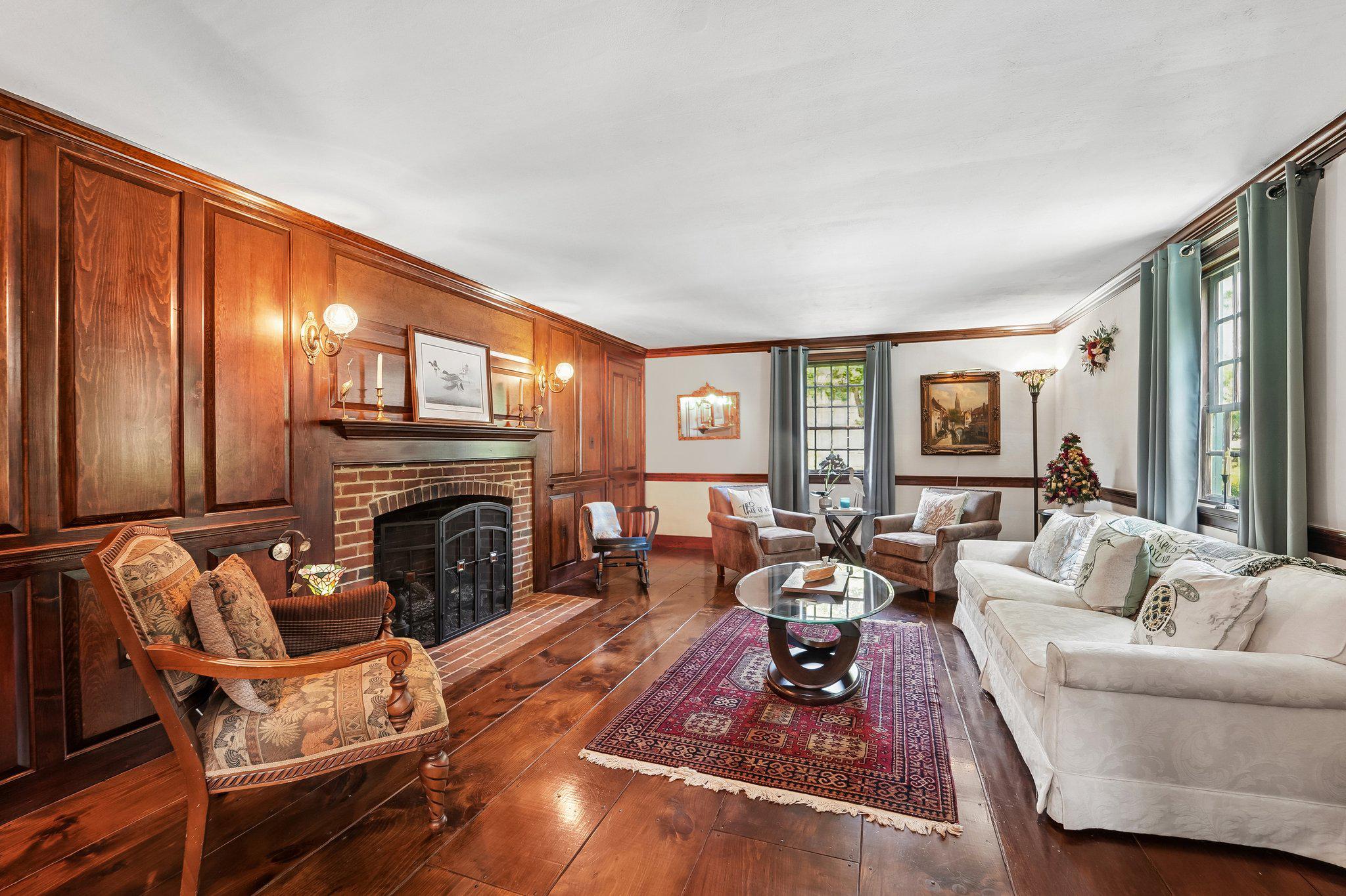BROADVIEW ESTATES - Residential
