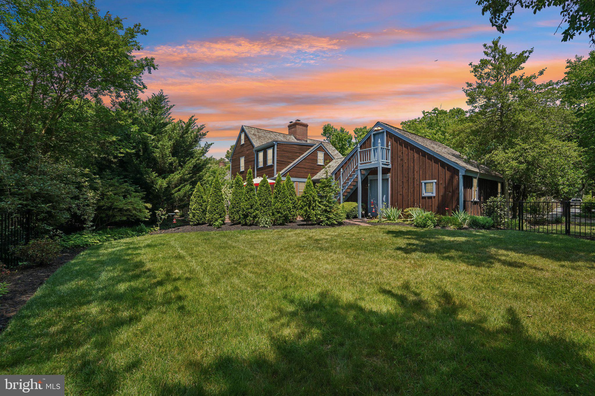 BROADVIEW ESTATES - Residential