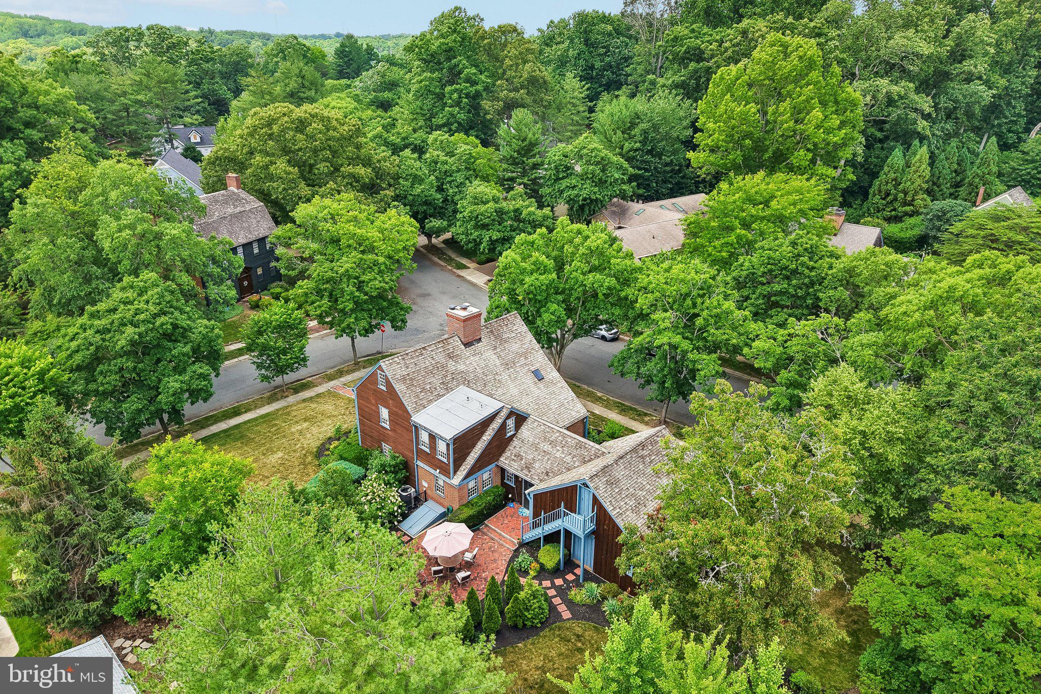 BROADVIEW ESTATES - Residential
