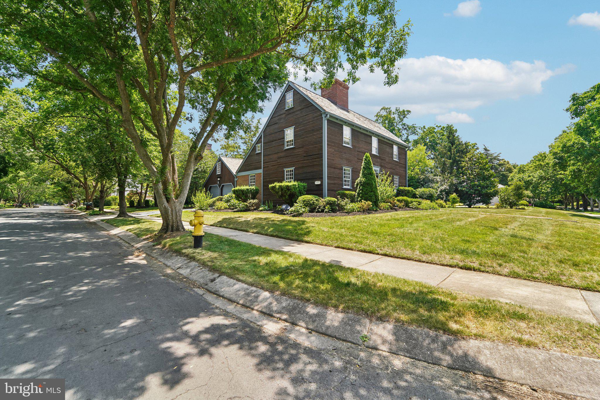 BROADVIEW ESTATES - Residential