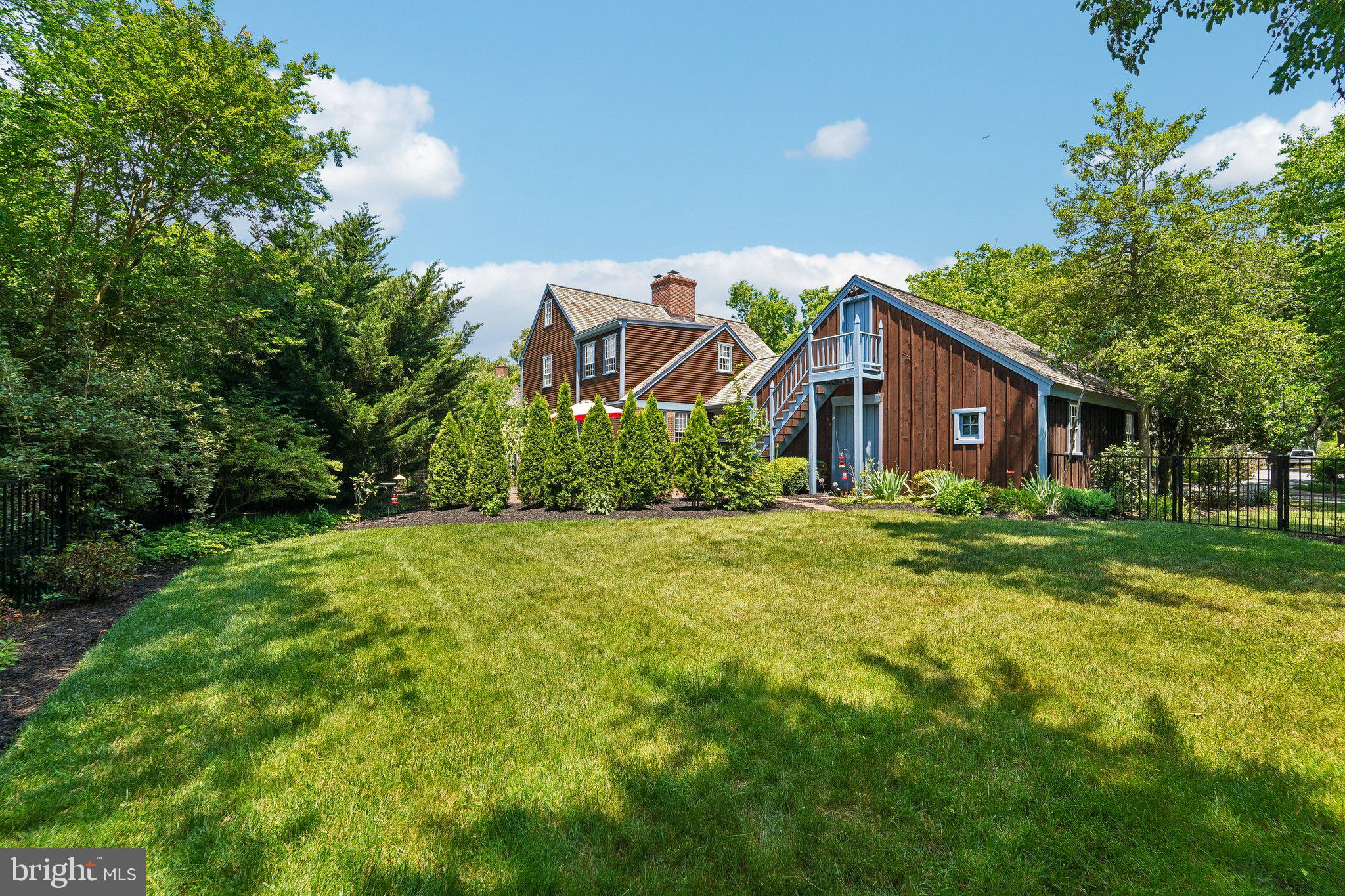 BROADVIEW ESTATES - Residential